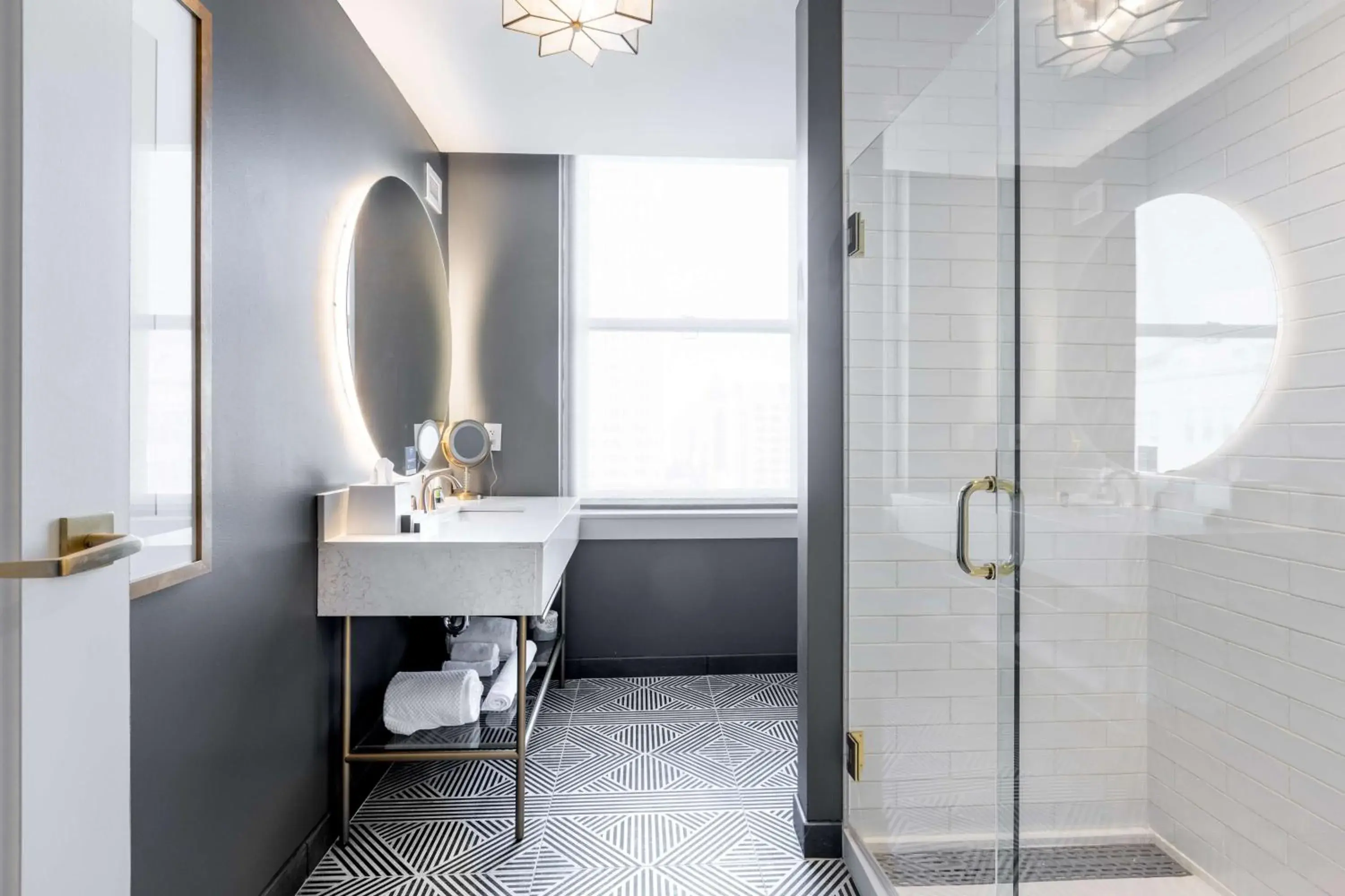 Bathroom in The Kelly Birmingham, Tapestry Collection By Hilton Bathroom in The Kelly Birmingham, Tapestry Collection By Hilton