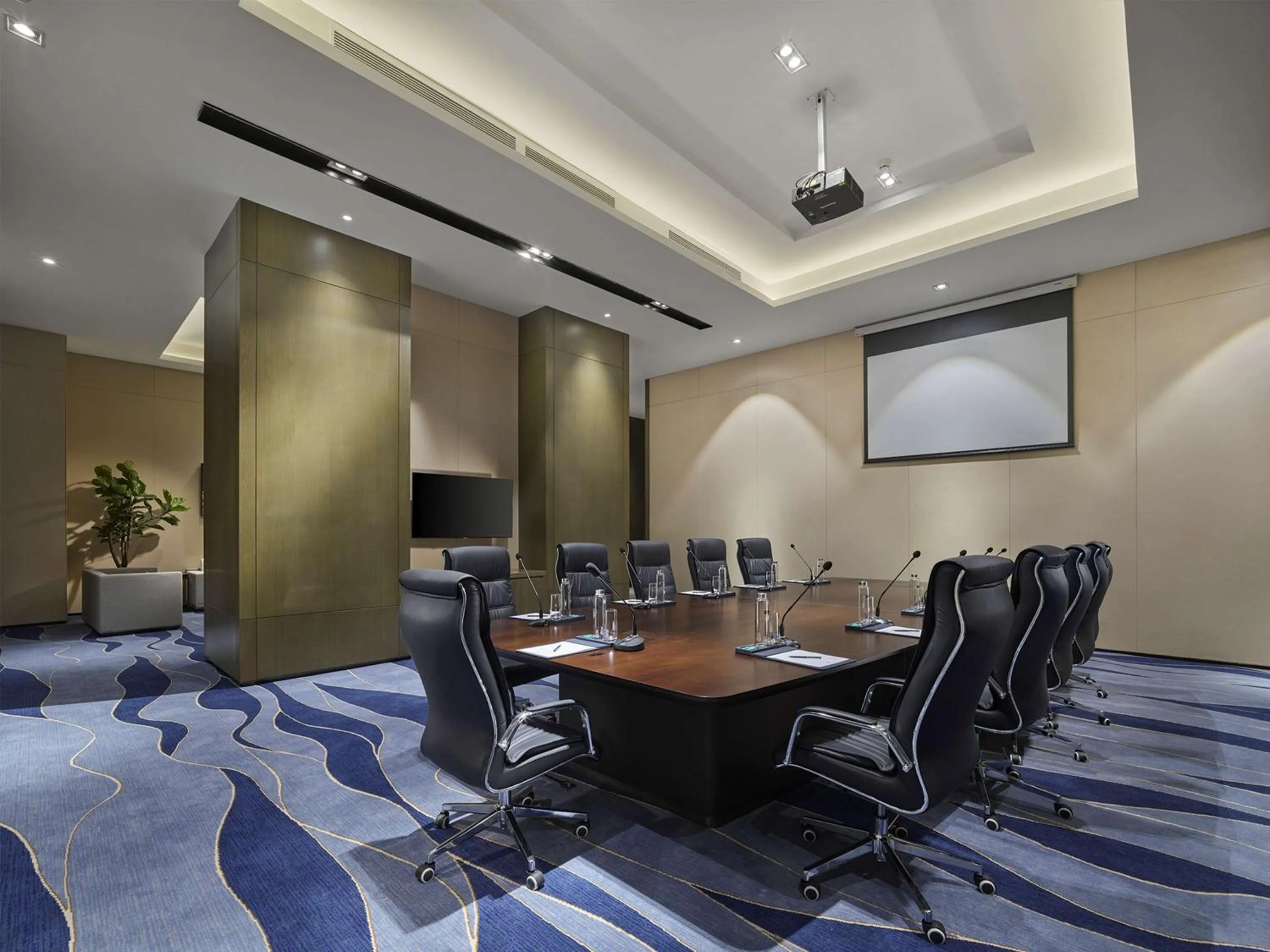Meeting/conference room in Doubletree By Hilton Quzhou