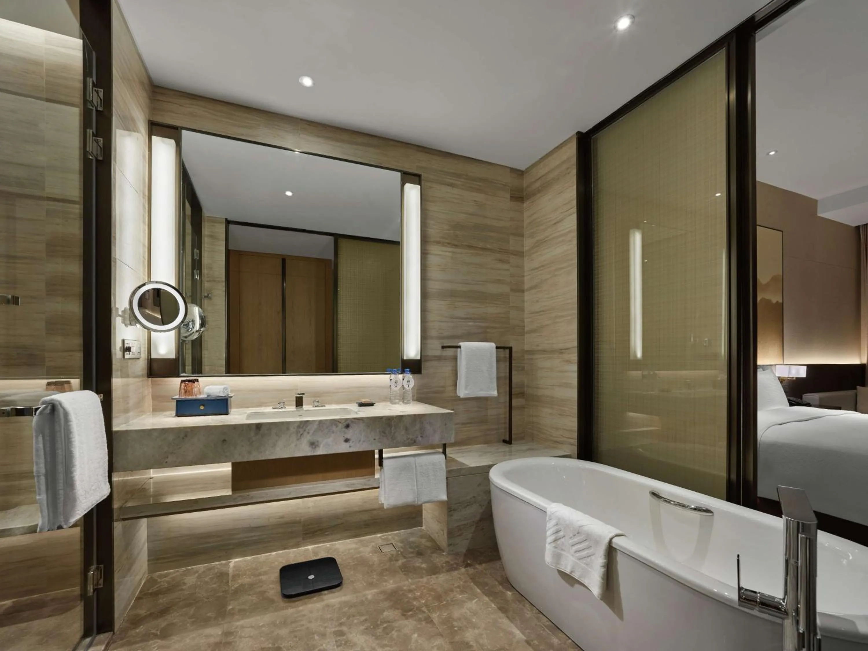Bathroom in Doubletree By Hilton Quzhou