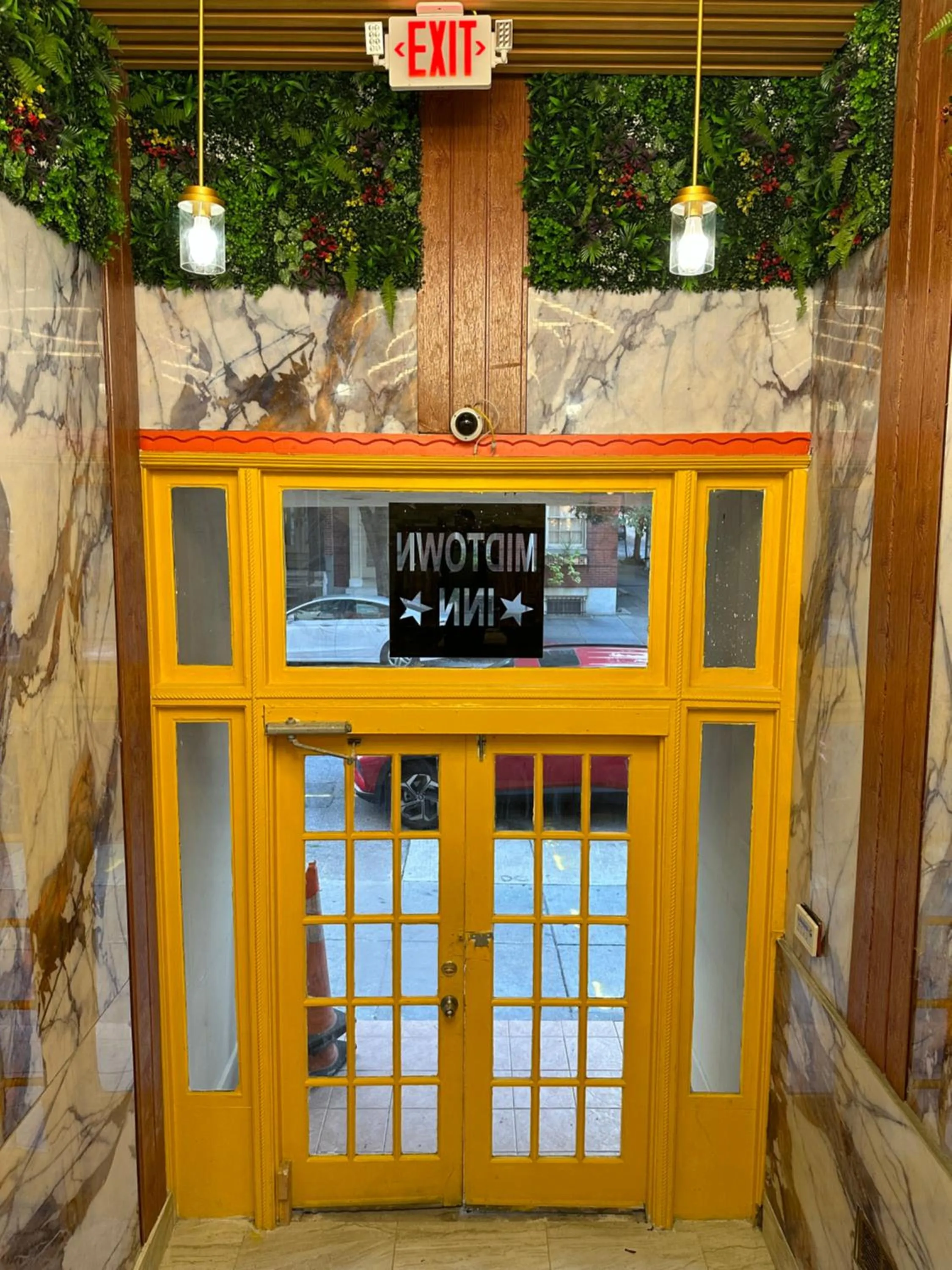 Property building in The Mt Vernon Inn