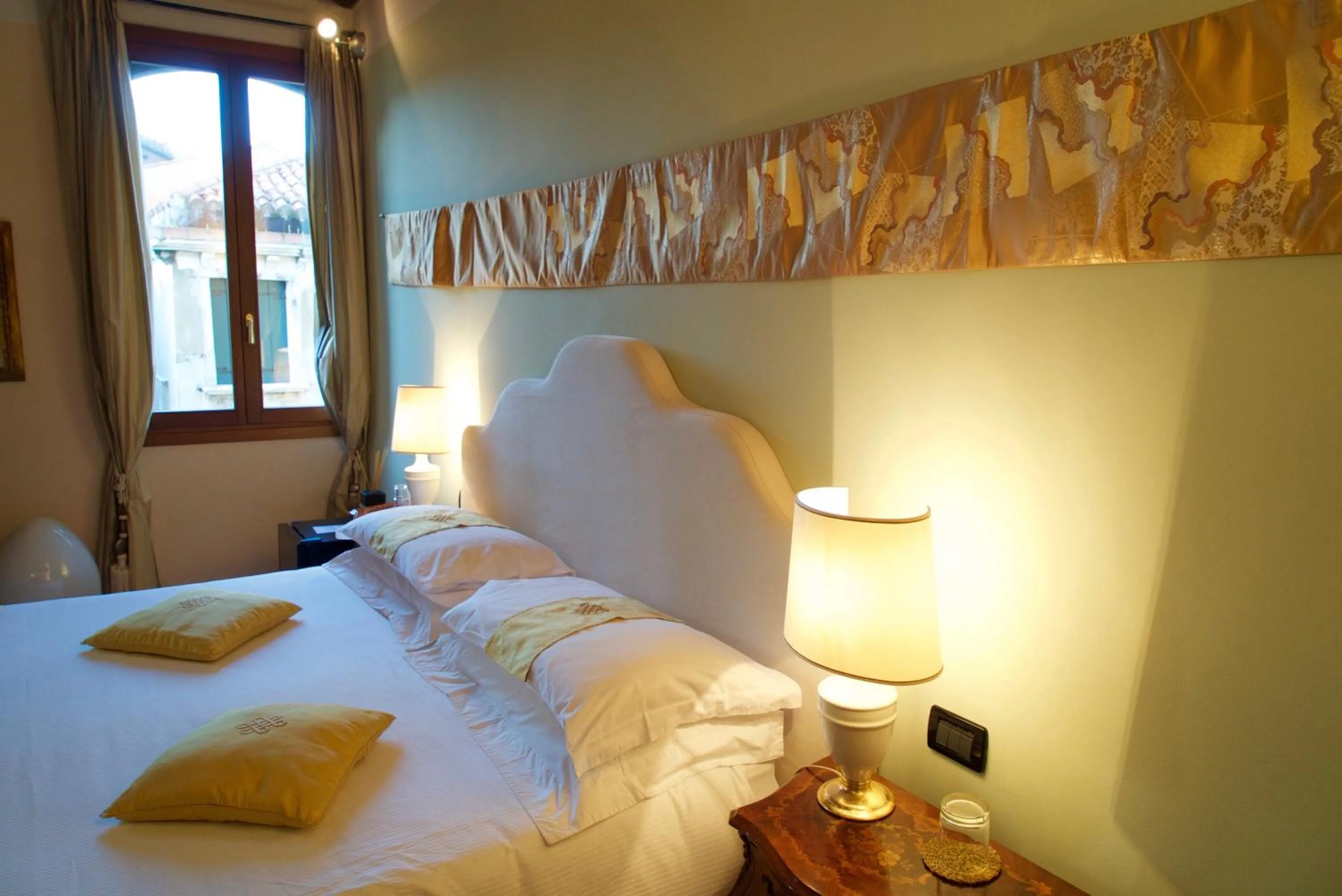 Decorative detail, Bed in La Villeggiatura