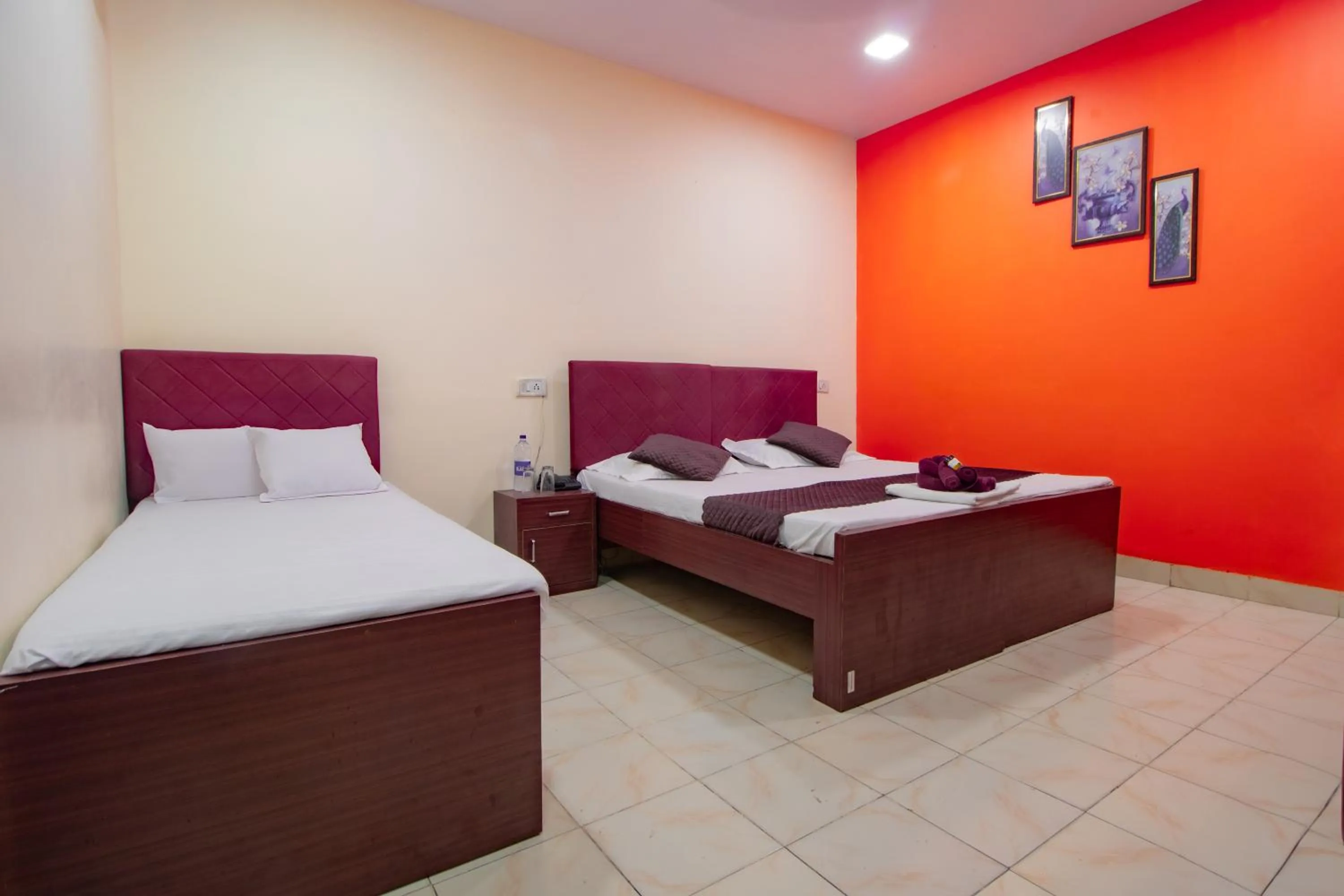 Bedroom, Bed in Hotel Ashirwad