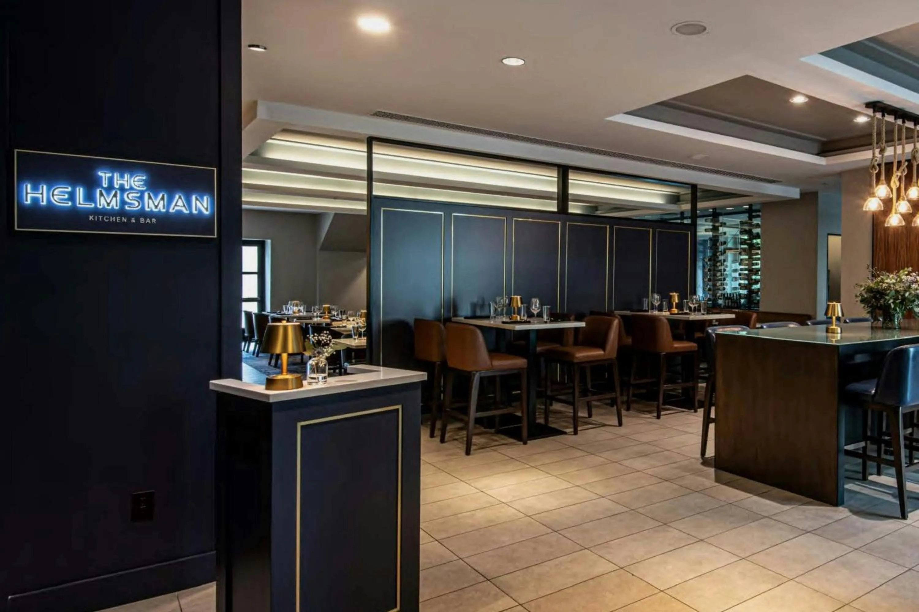 Lounge or bar in Mystic Marriott Hotel and Spa