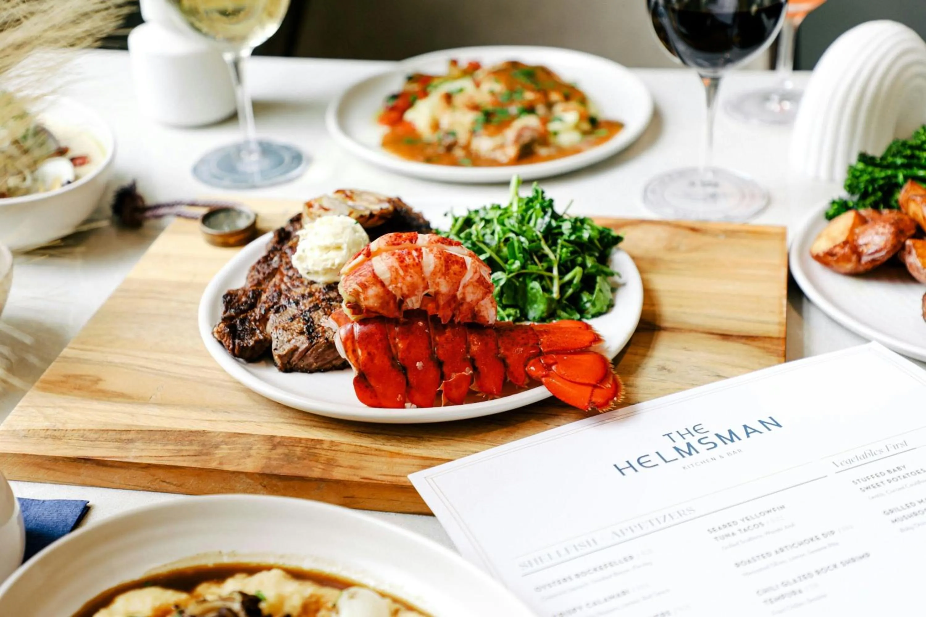 Lounge or bar in Mystic Marriott Hotel and Spa