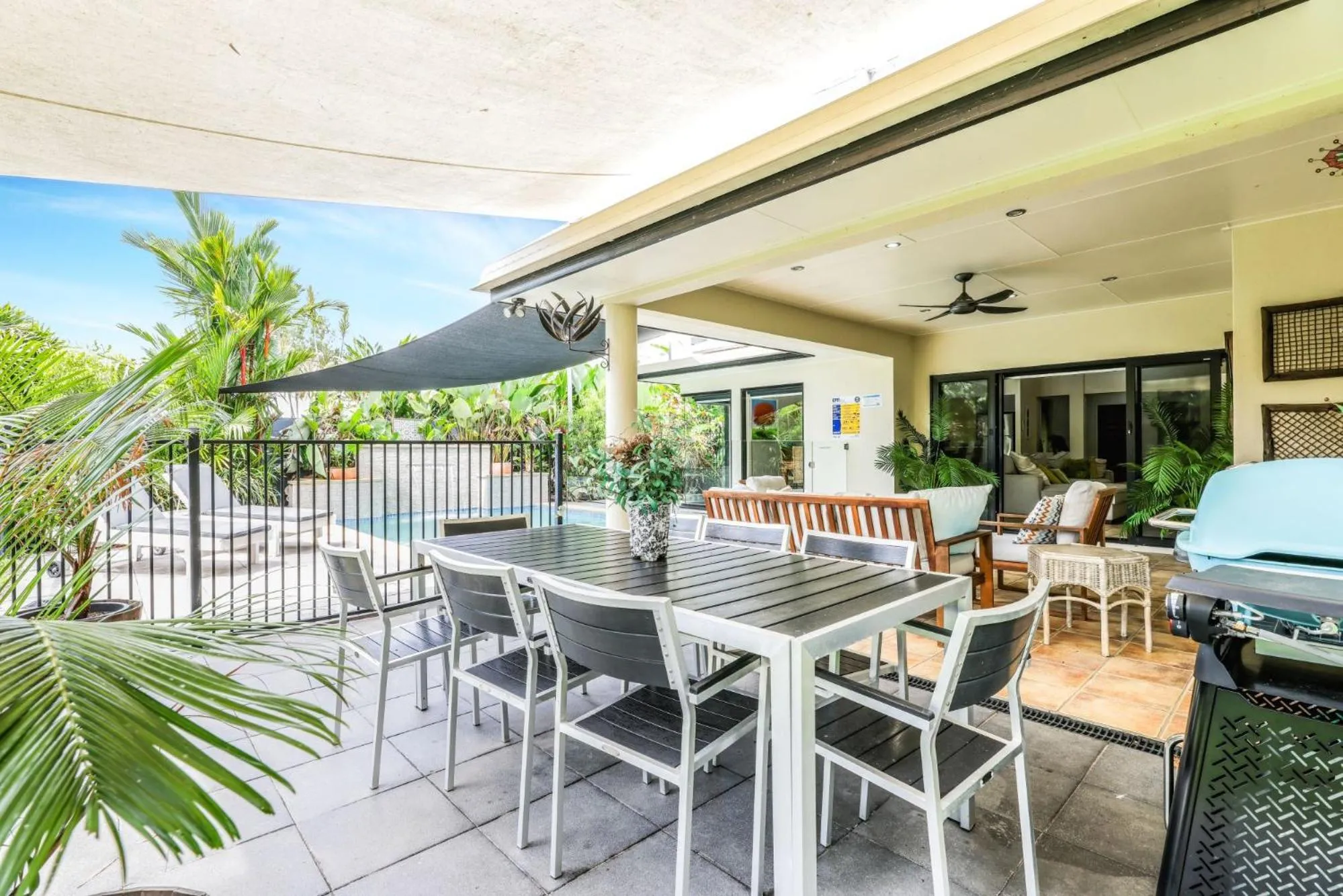 Villa Blue - Coastal Family Escape