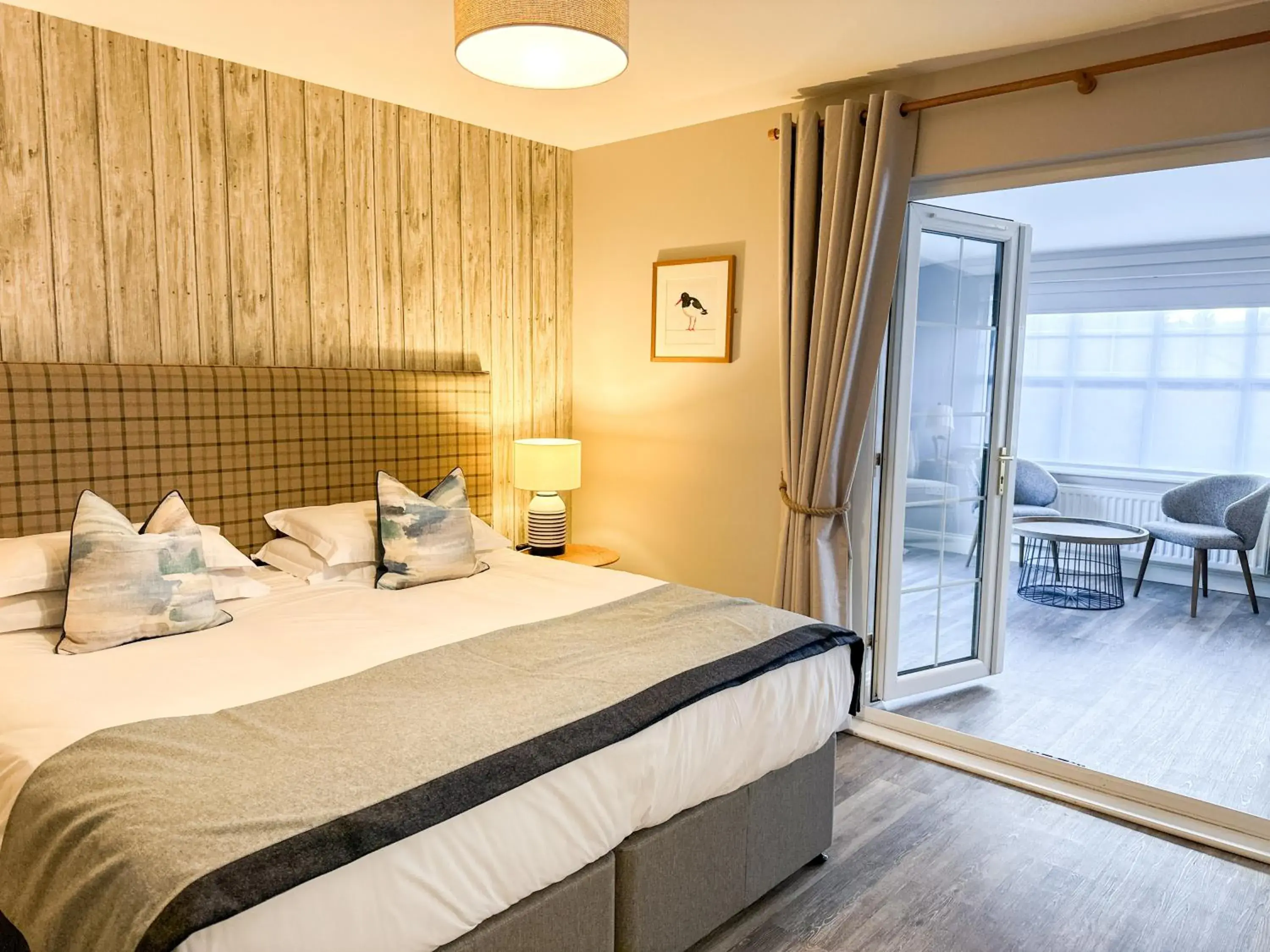Deluxe Family Suite (Pet Friendly) - single occupancy in Beach House Hotel Deluxe Family Suite (Pet Friendly) - single occupancy in Beach House Hotel