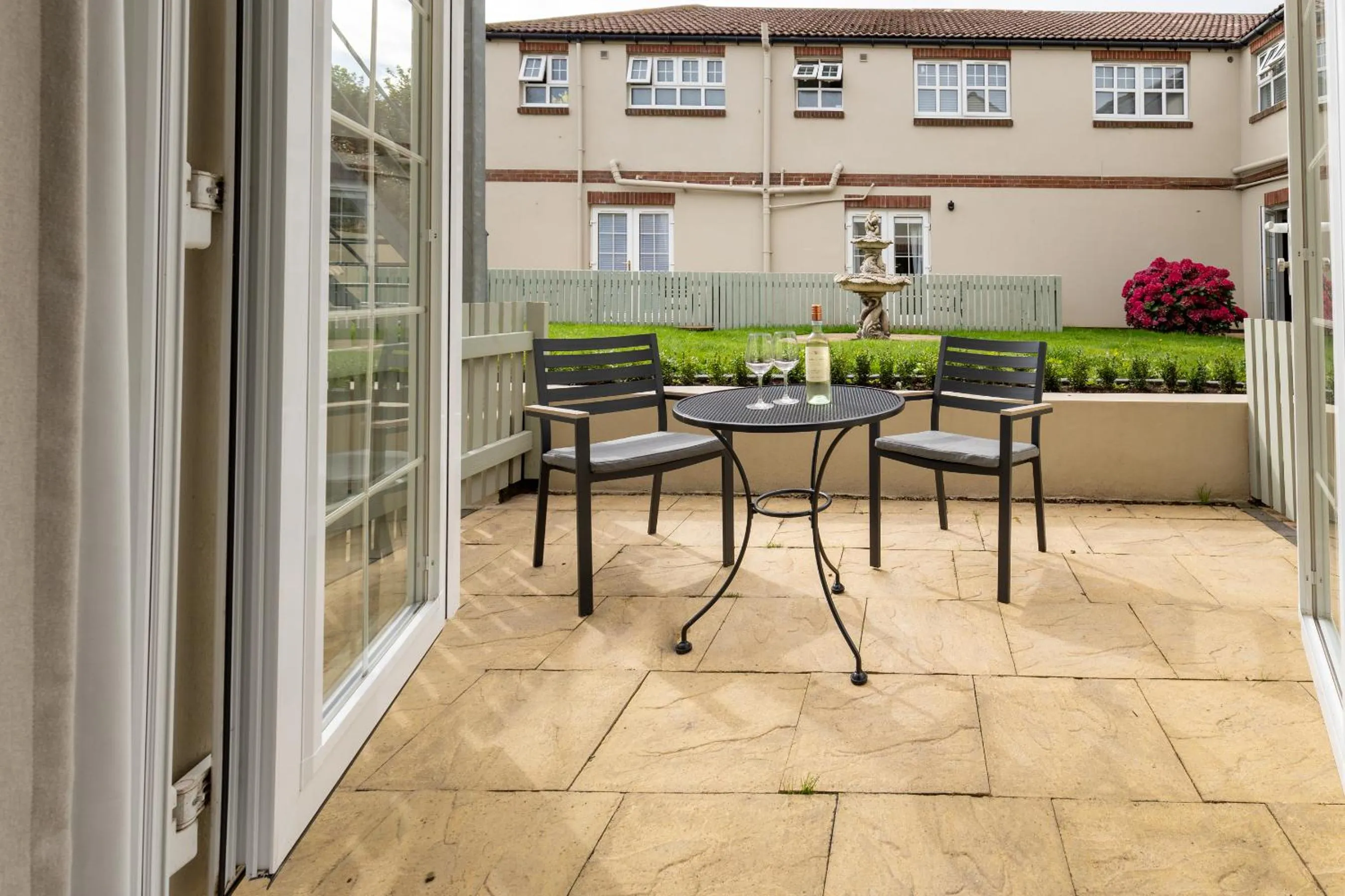 Patio in Beach House Hotel