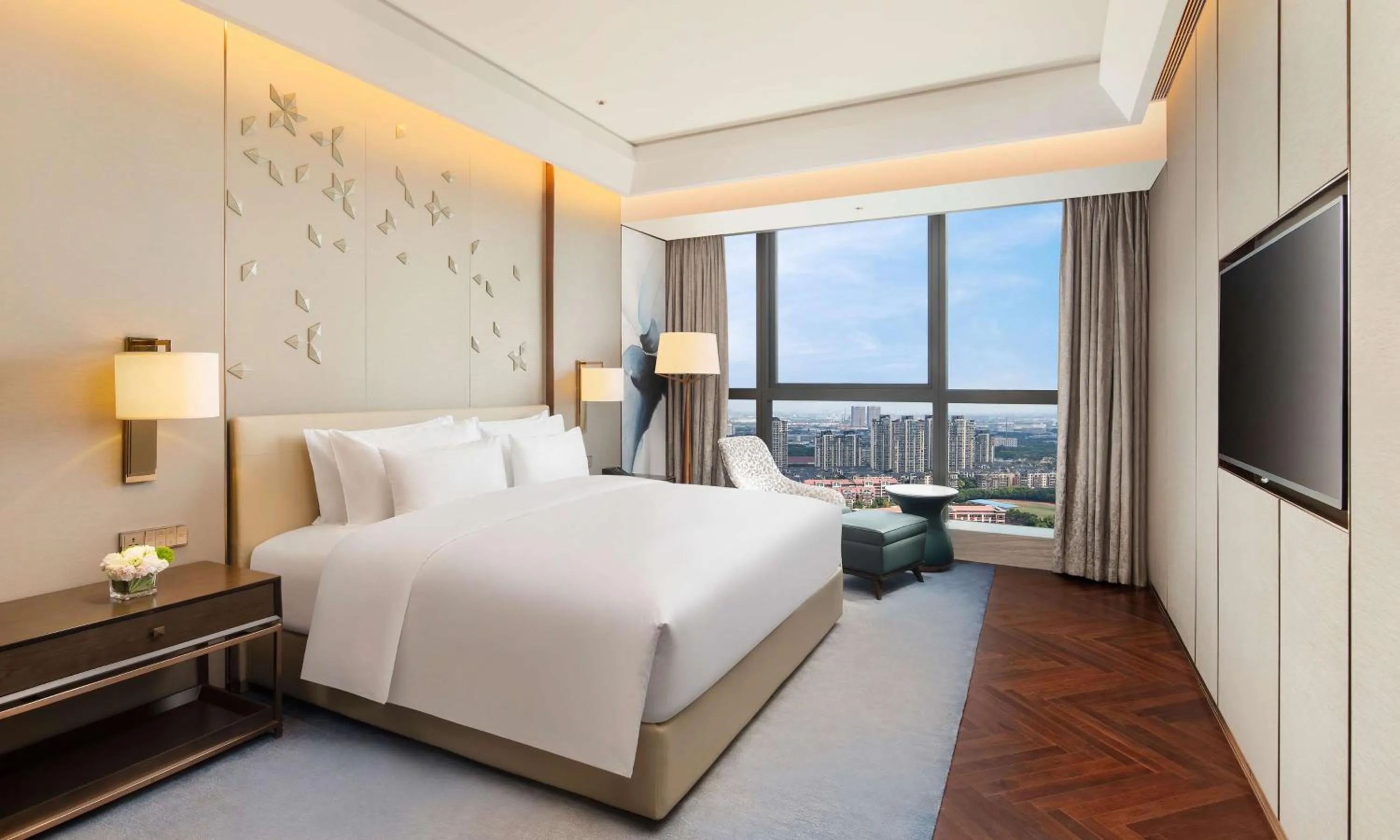 Photo of the whole room, Bed in Radisson Collection, Wuxi