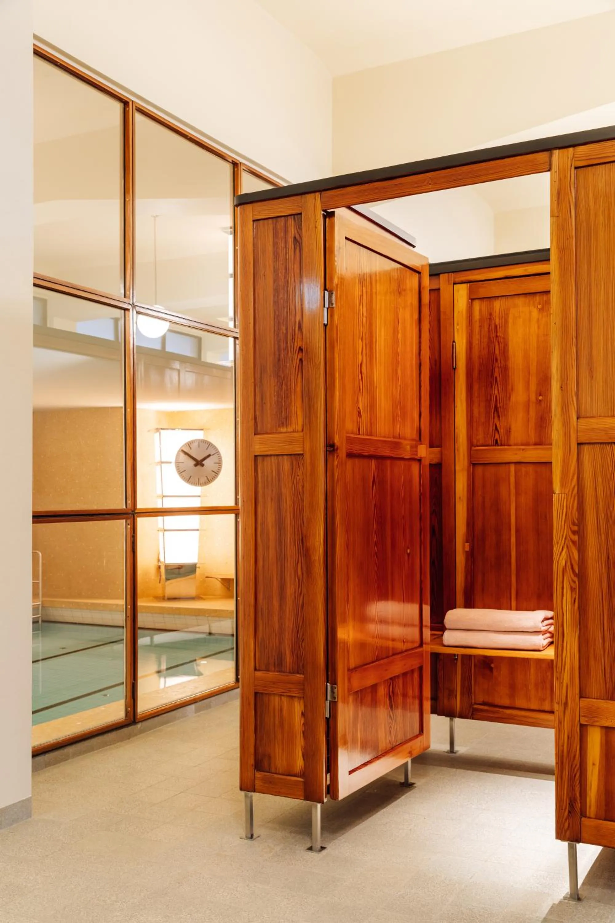 Pool view in Sommerro