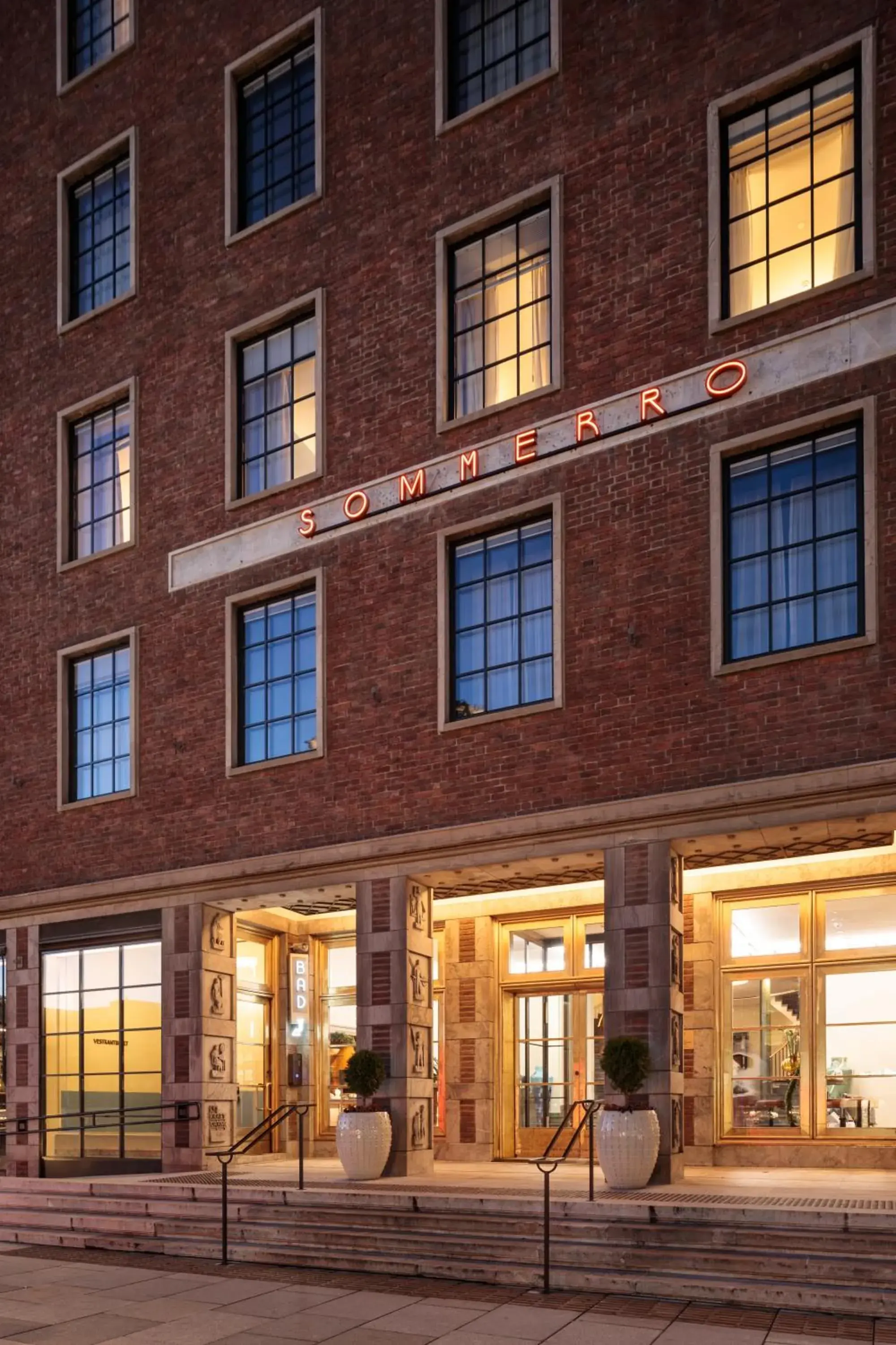 Property building in Sommerro Property building in Sommerro