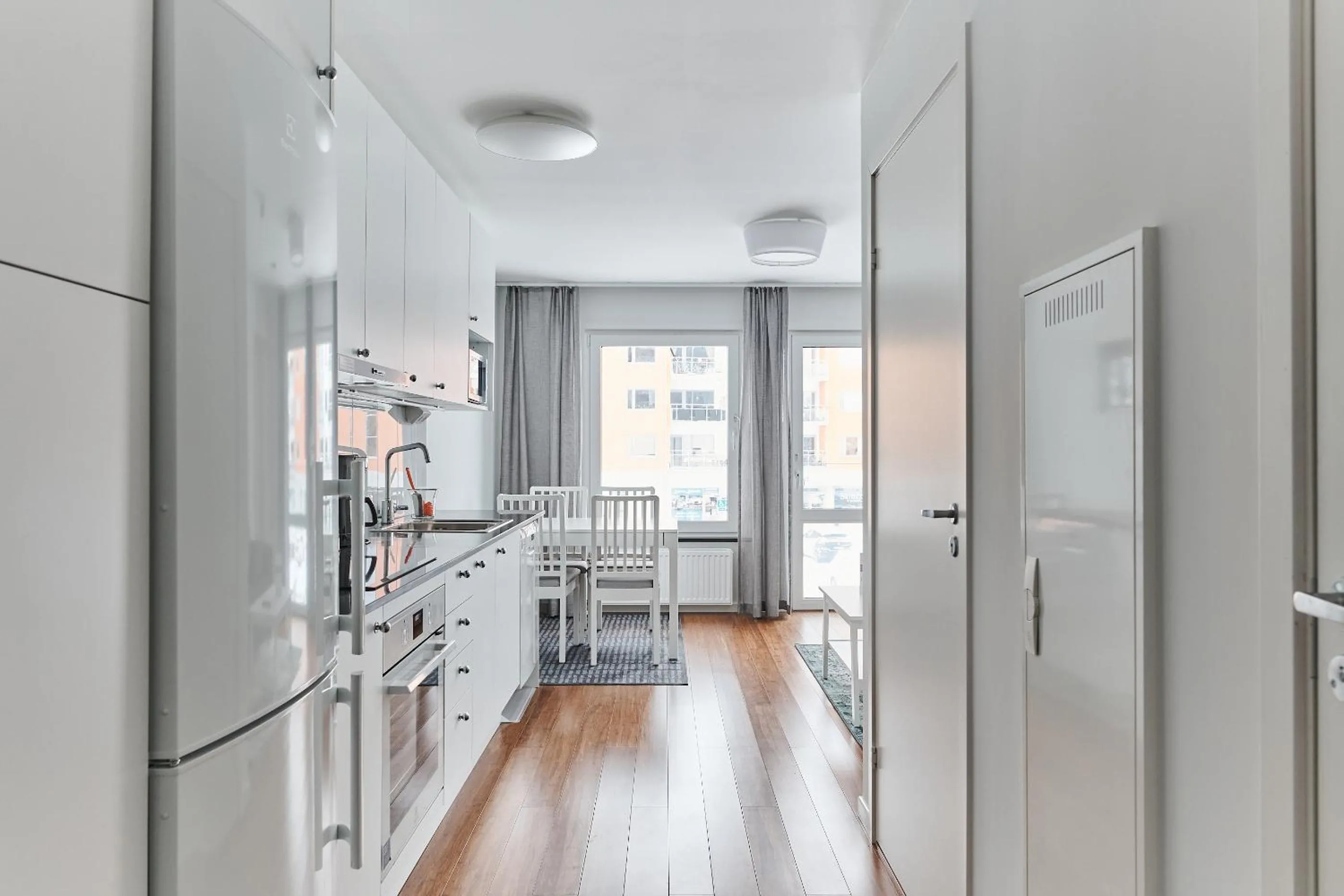 Property building in Continental Apartment Hotel Knivsta