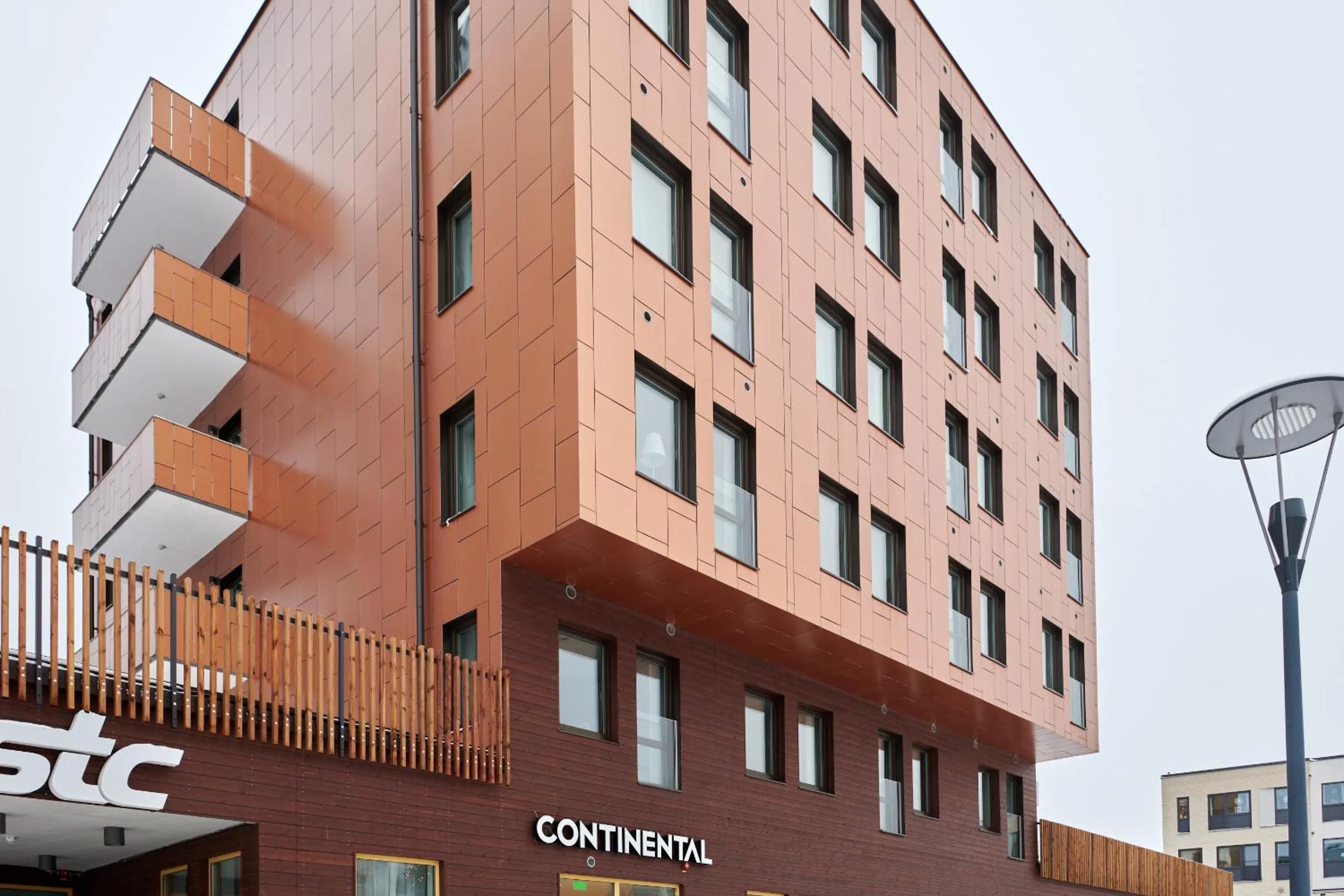 Property building in Continental Apartment Hotel Knivsta