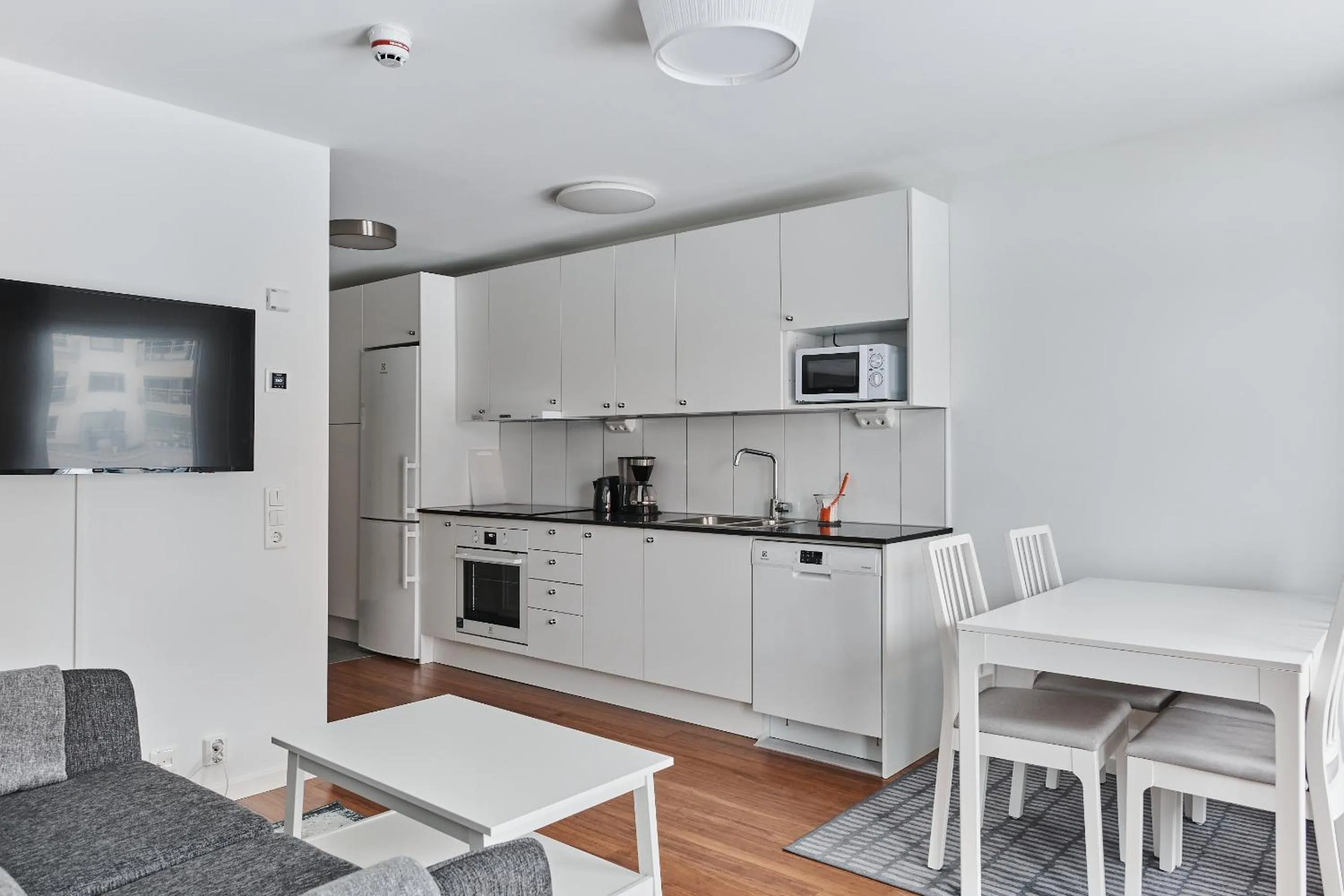 Property building in Continental Apartment Hotel Knivsta