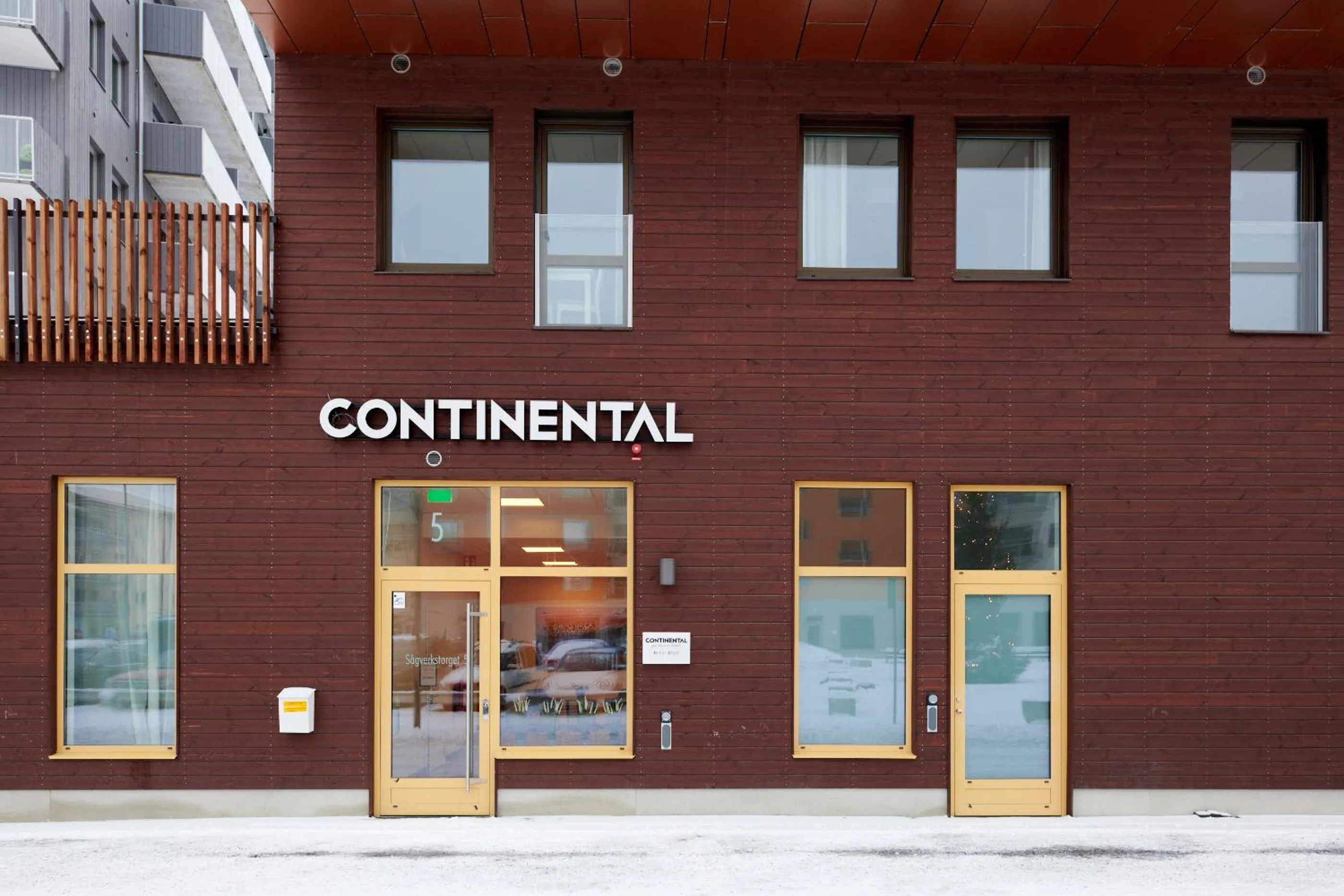 Property building in Continental Apartment Hotel Knivsta