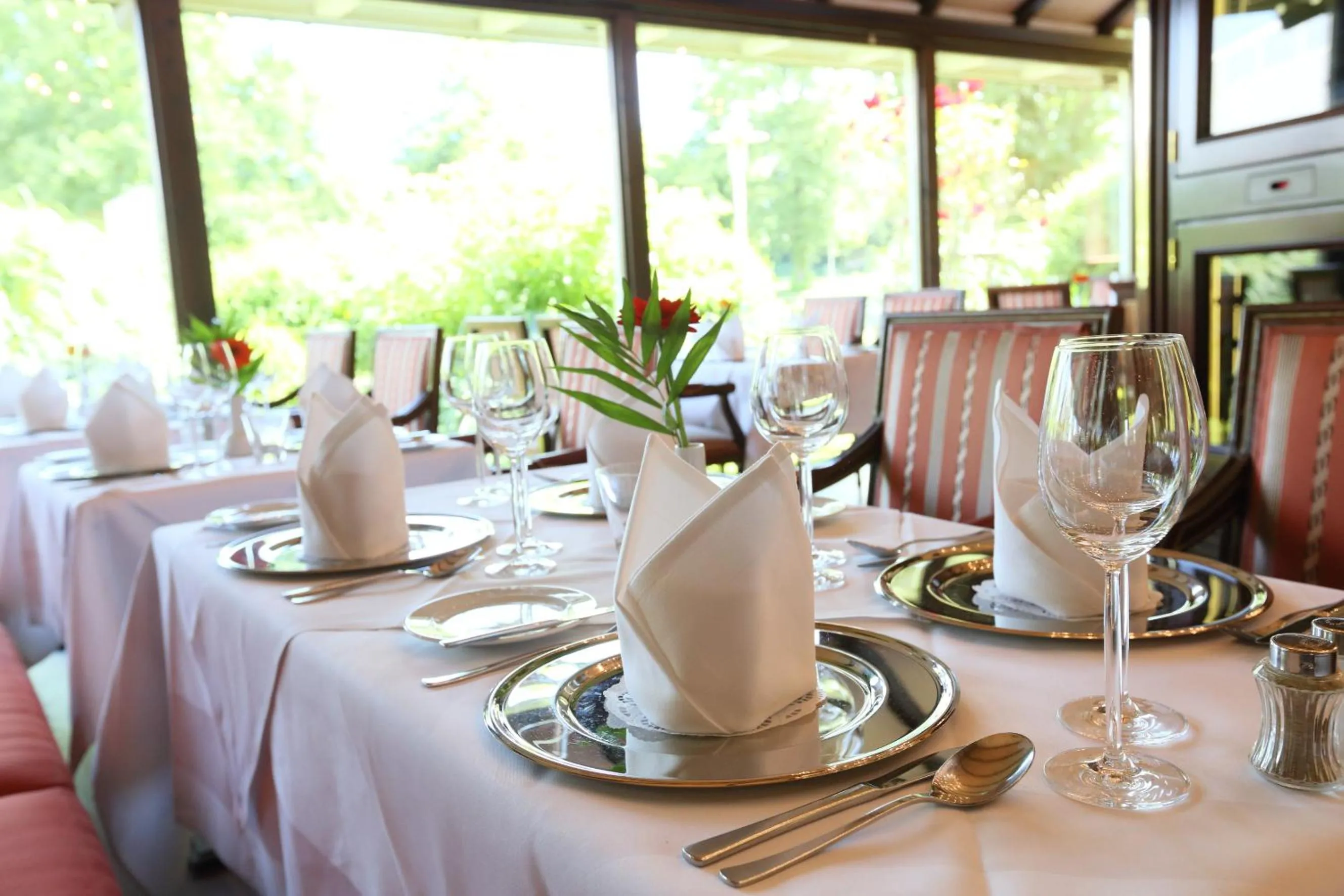 Restaurant/places to eat in Parkhotel Stader Hof