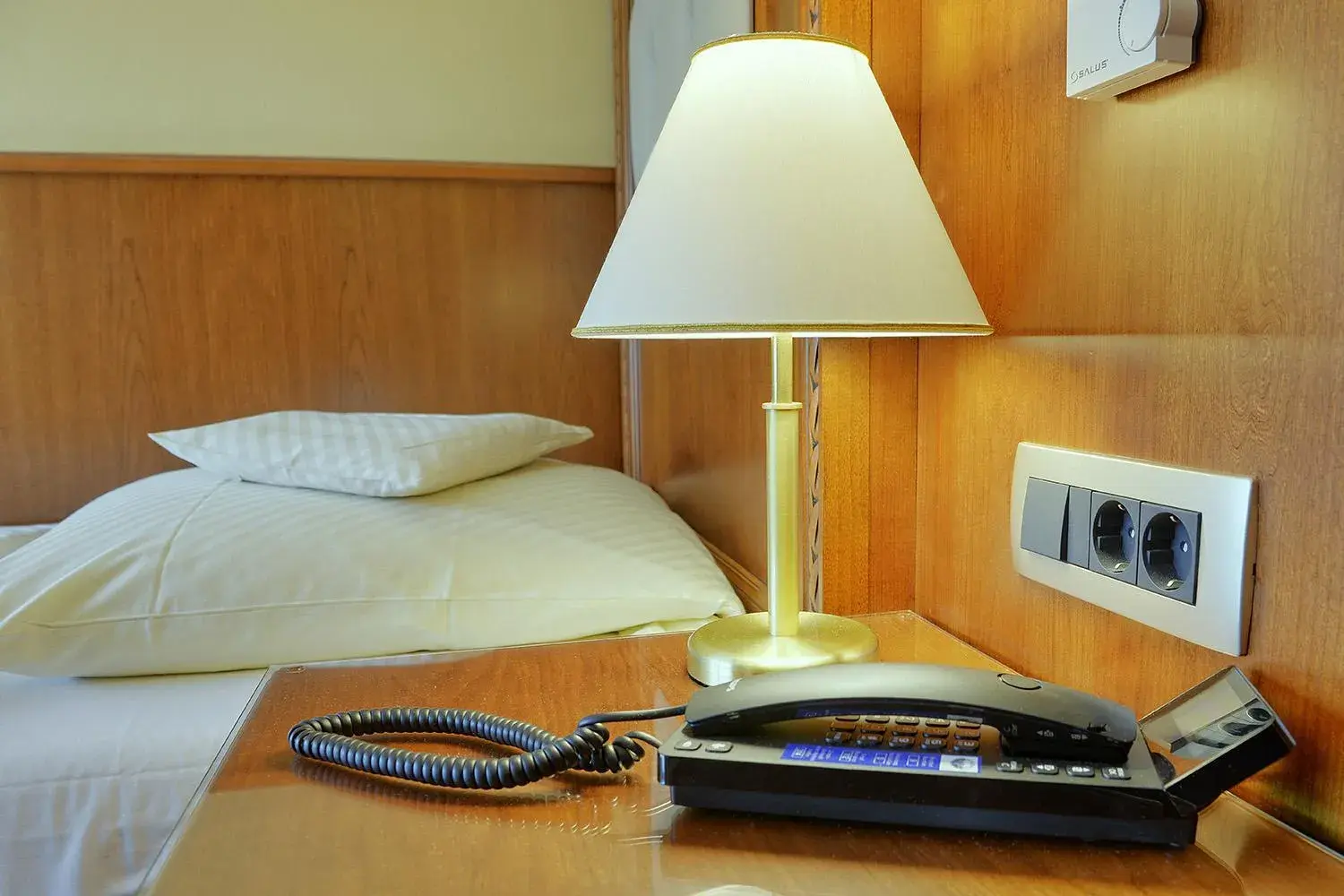 Single Room in Parkhotel Stader Hof Single Room in Parkhotel Stader Hof