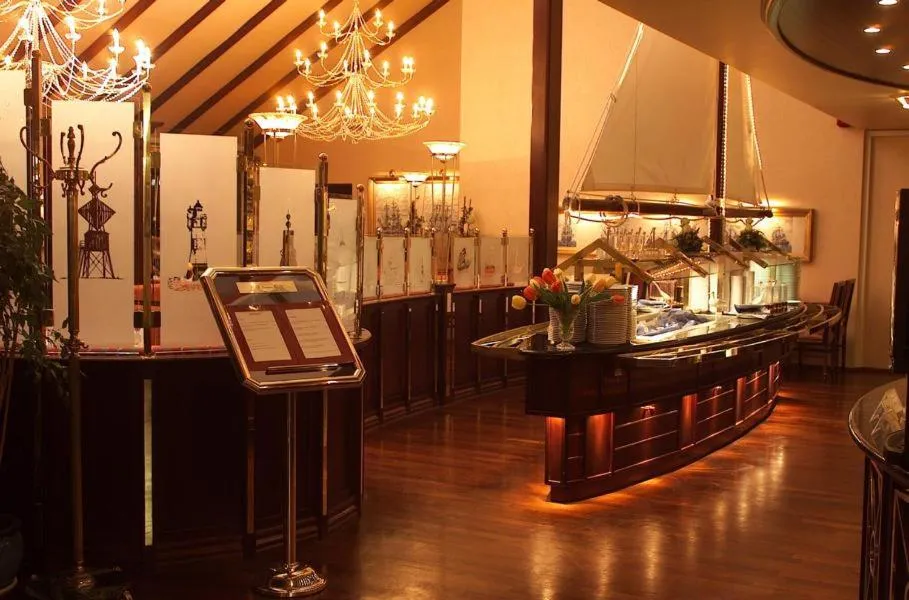 Restaurant/places to eat in Parkhotel Stader Hof