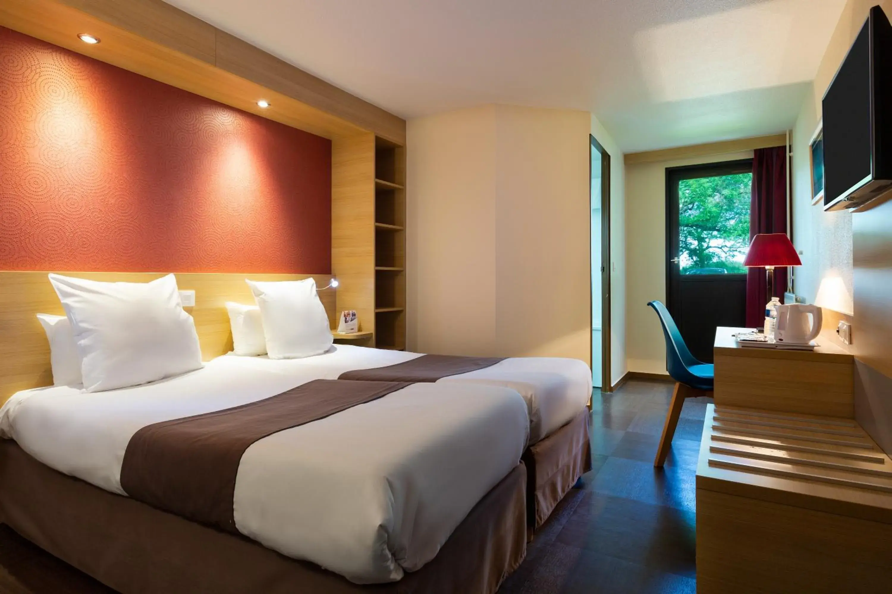 Bed in Comfort Hotel Pithiviers Bed in Comfort Hotel Pithiviers