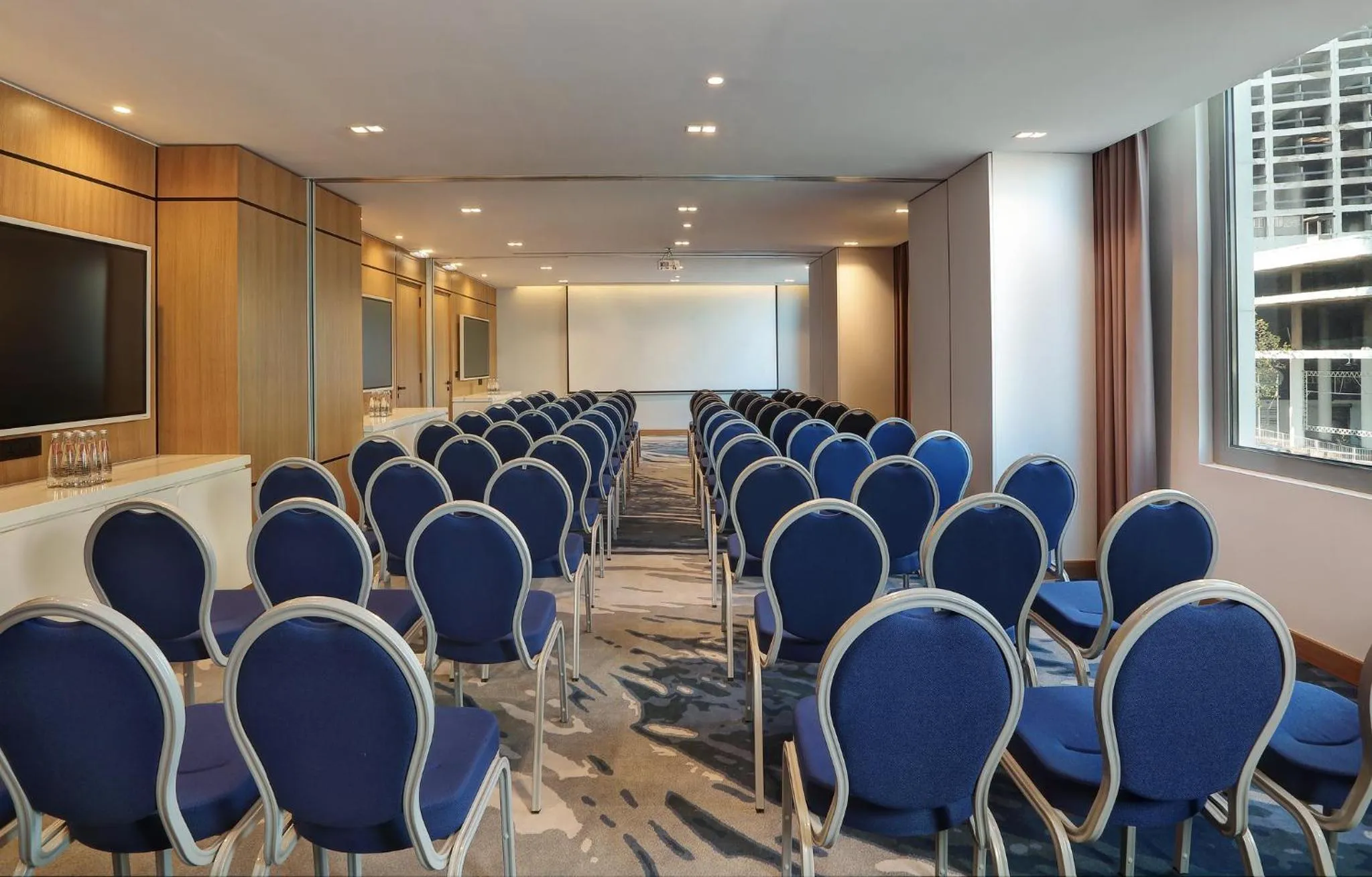 Meeting/conference room in voco Beirut Central District by IHG