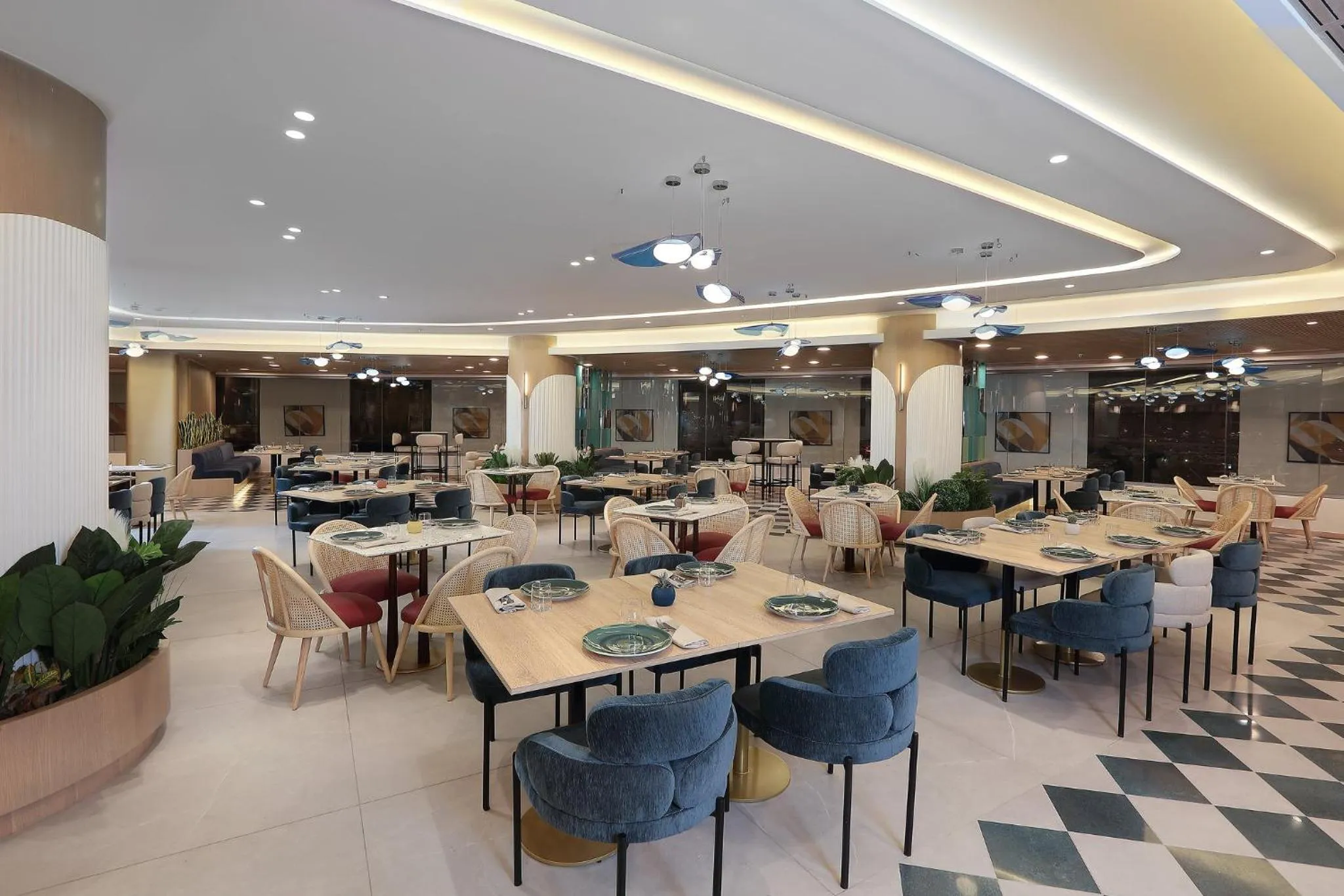 Restaurant/places to eat in voco Beirut Central District by IHG