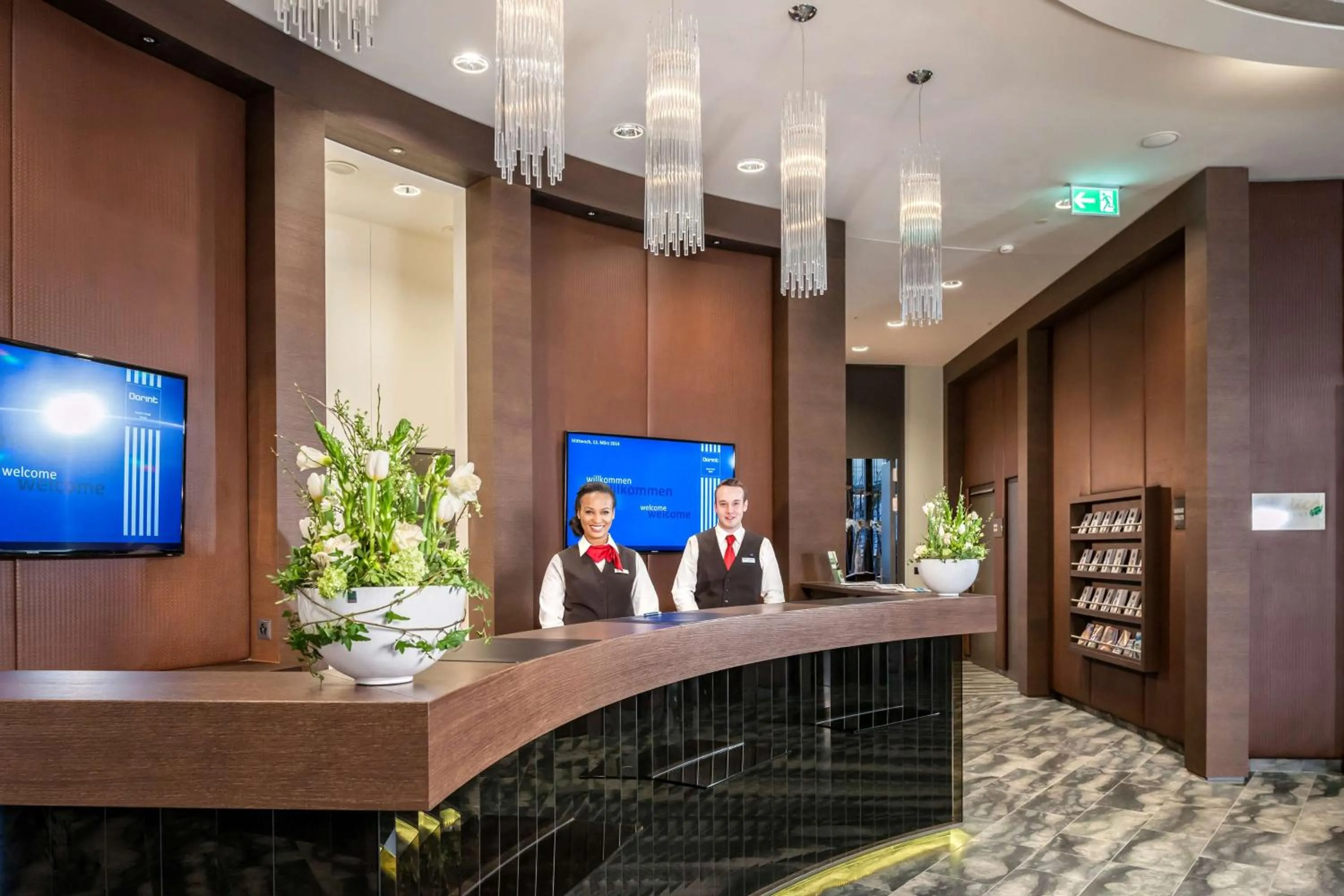 Lobby or reception in Dorint Airport-Hotel Zürich