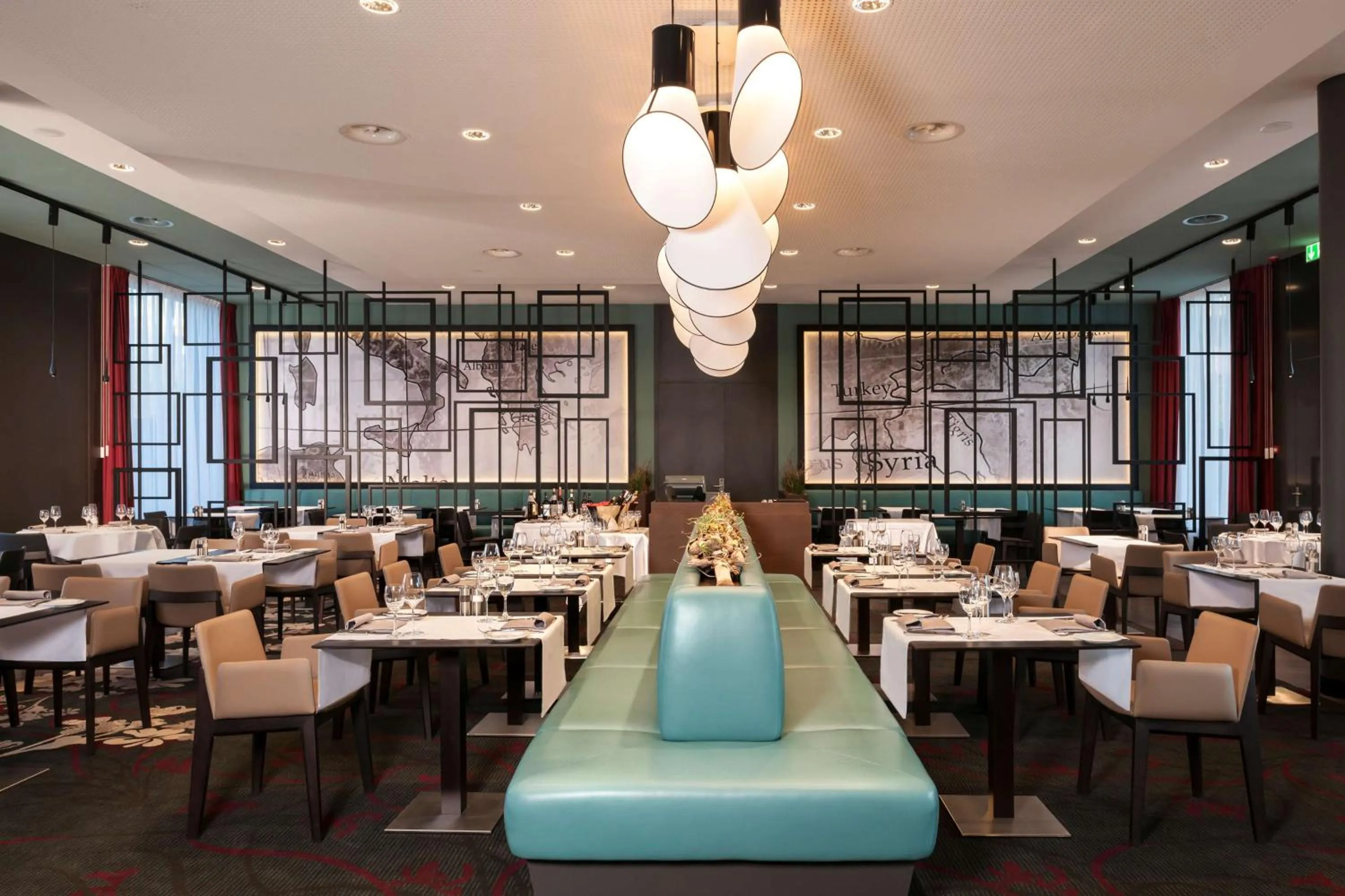 Restaurant/places to eat in Dorint Airport-Hotel Zürich