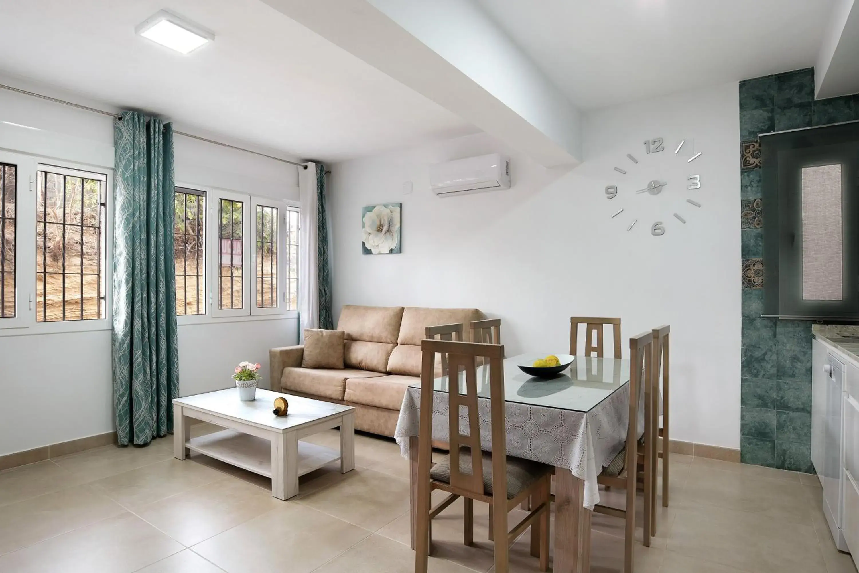 Three-Bedroom Apartment - Oceanfront in Apartamento Atalaya Three-Bedroom Apartment - Oceanfront in Apartamento Atalaya