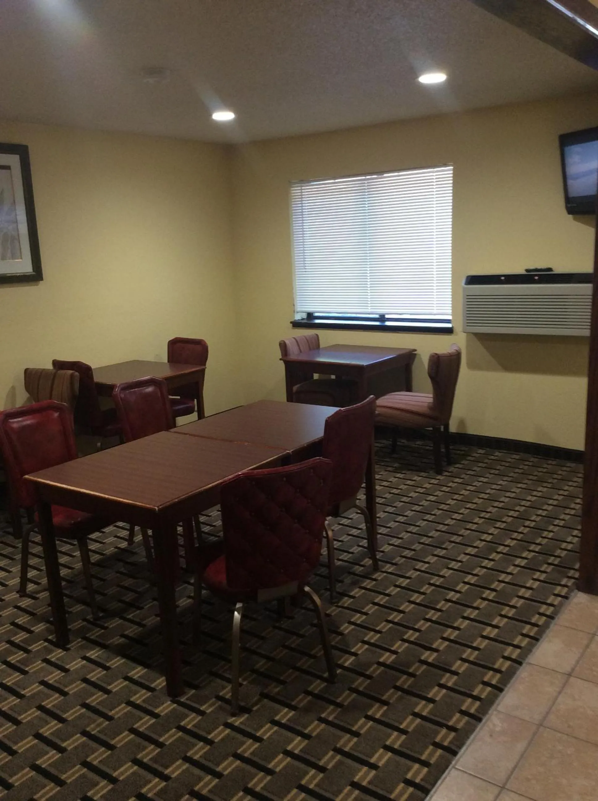 Breakfast in Rodeway Inn Whitehall