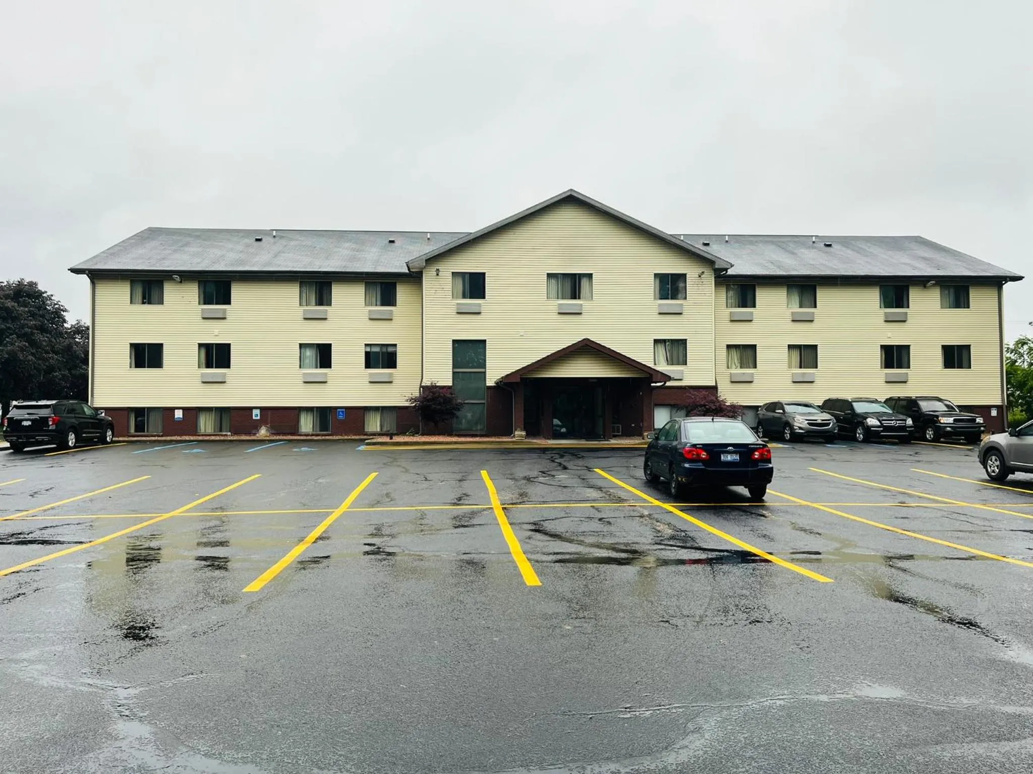 Property building in Rodeway Inn Whitehall