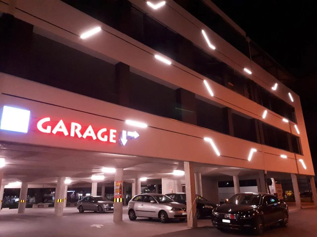 Property building in Hotel Bosna 1