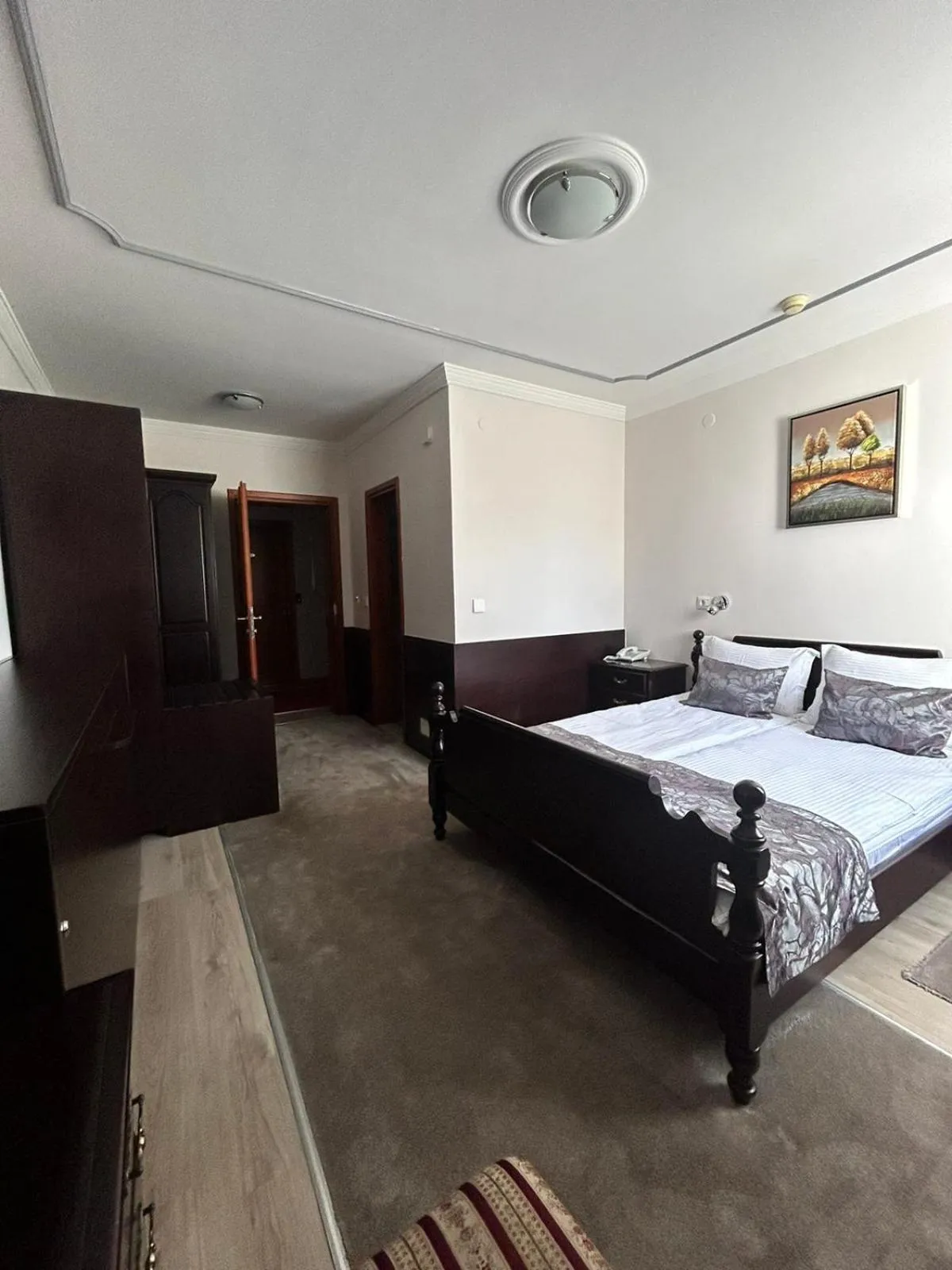 Decorative detail, Bed in Hotel Bosna 1