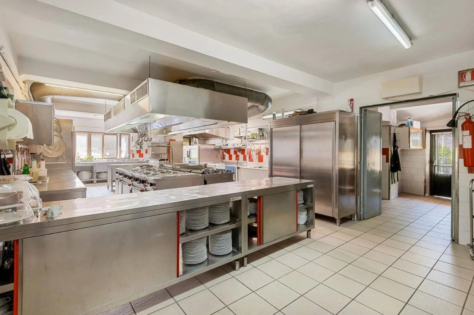 Restaurant/places to eat in Hotel Pagnani