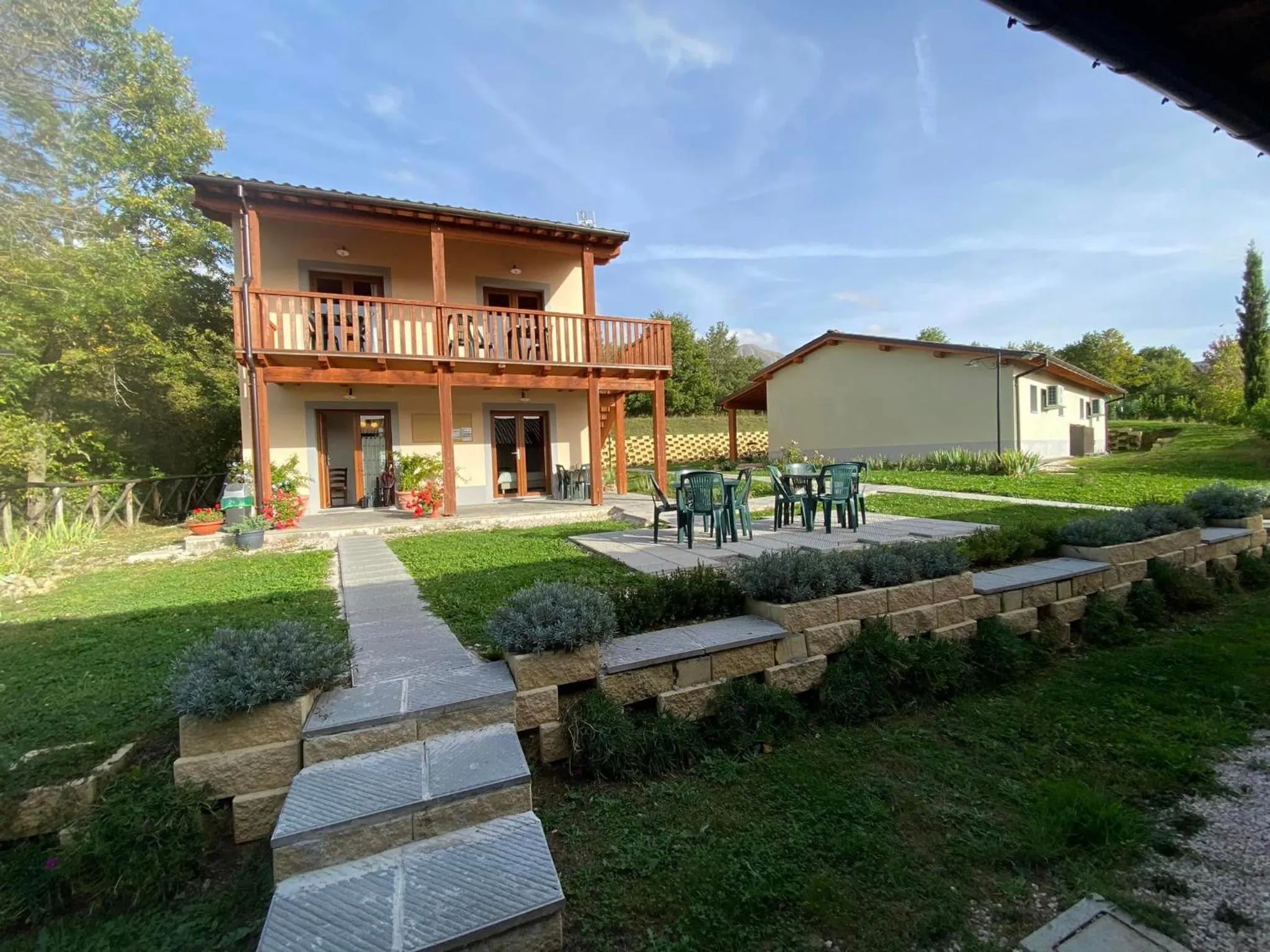 Property building in Albergo Diffuso Borgo Retrosi di Amatrice