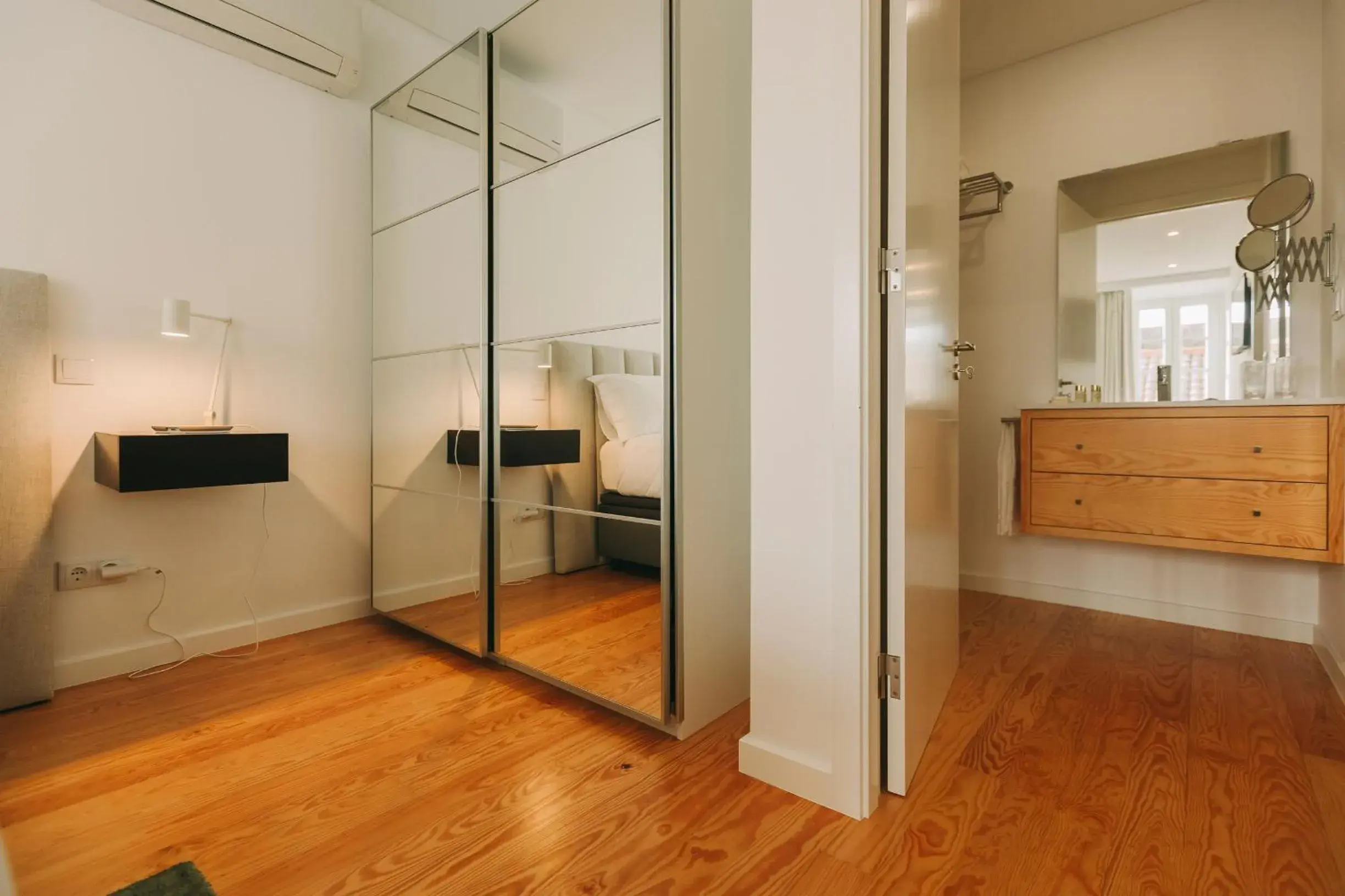 Double Room - single occupancy in Azores Inn - Family Suites Double Room - single occupancy in Azores Inn - Family Suites
