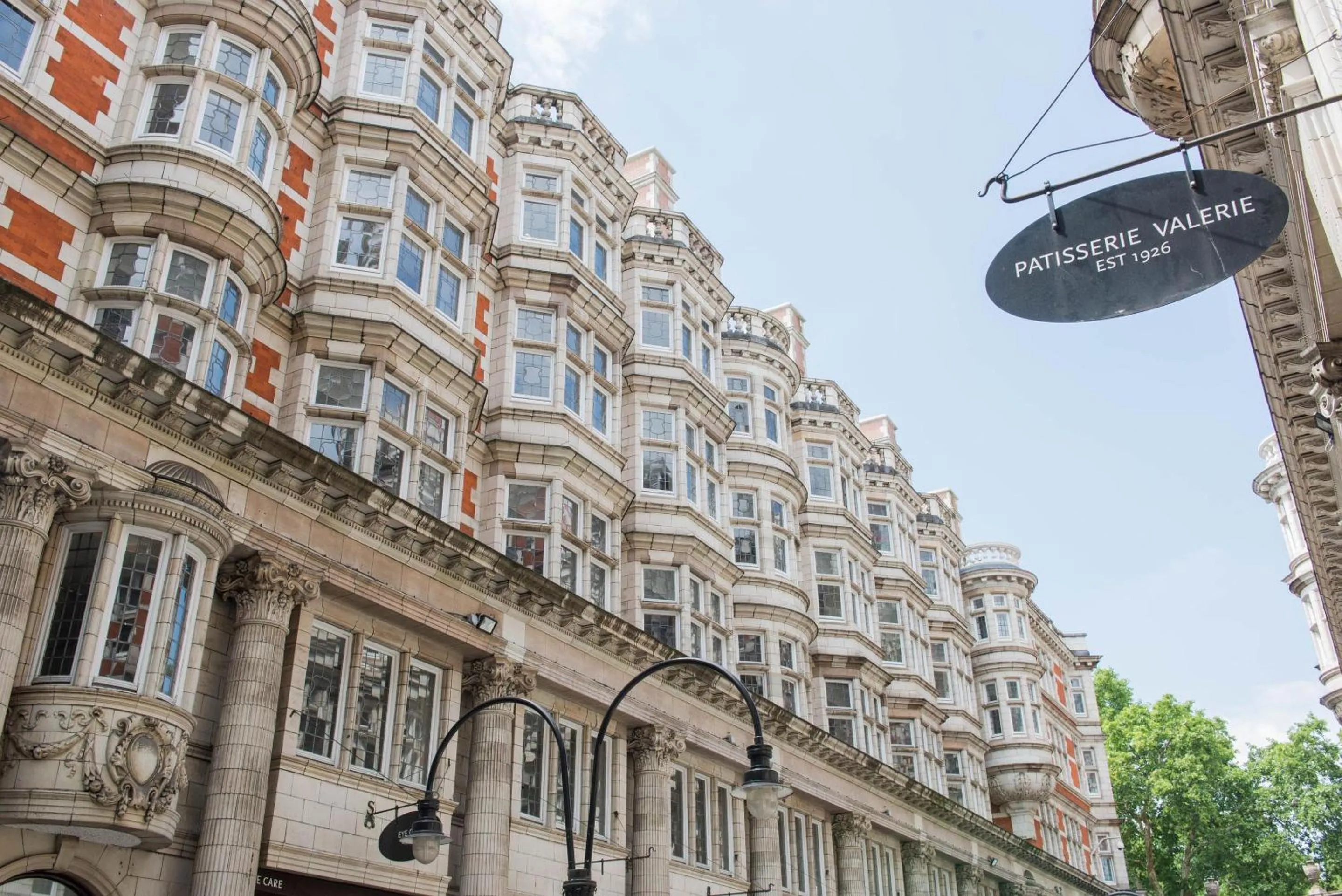 Property building in 2VH Virginia House, 31 Bloomsbury Way by City Living London