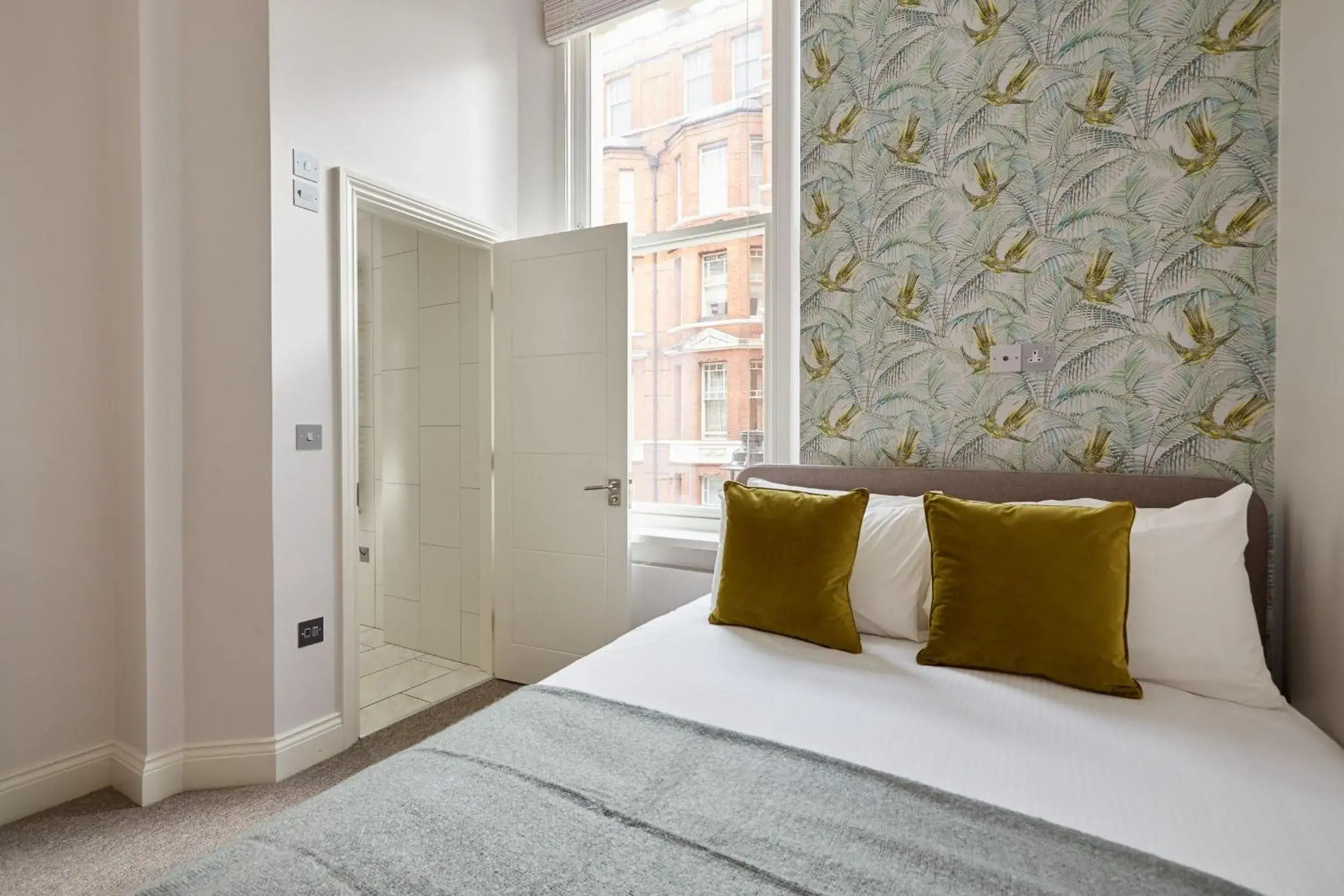 2VH Virginia House, 31 Bloomsbury Way by City Living London 2VH Virginia House, 31 Bloomsbury Way by City Living London