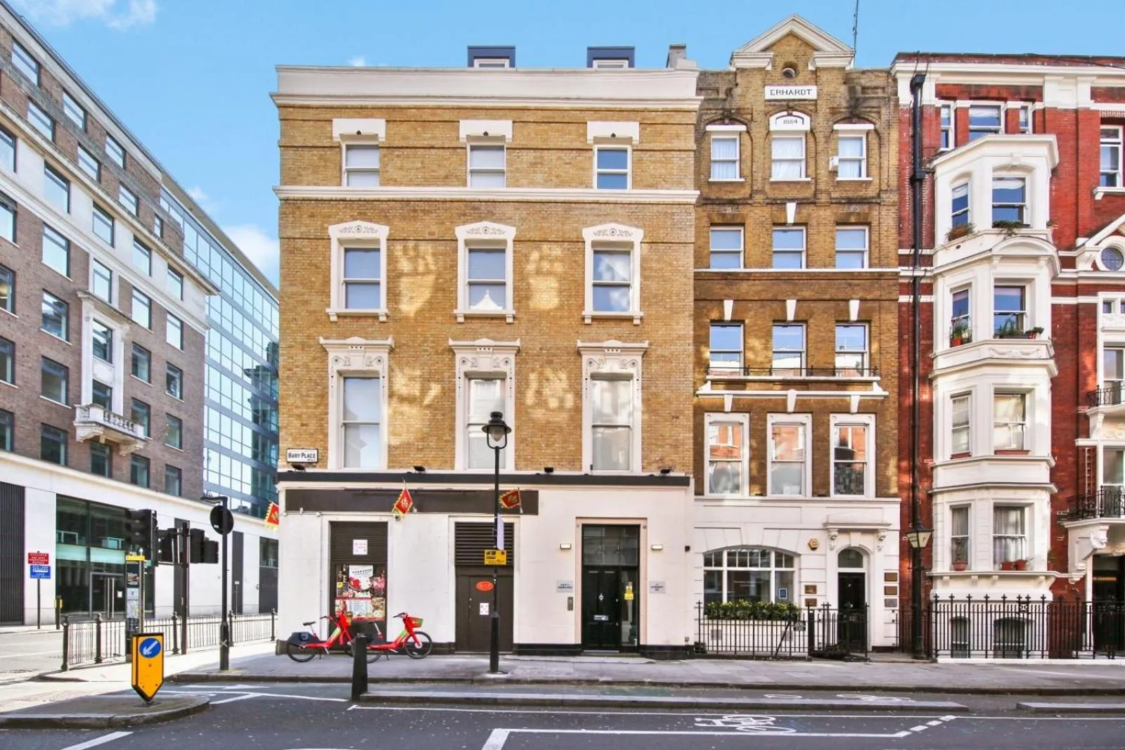 Property building in 2VH Virginia House, 31 Bloomsbury Way by City Living London