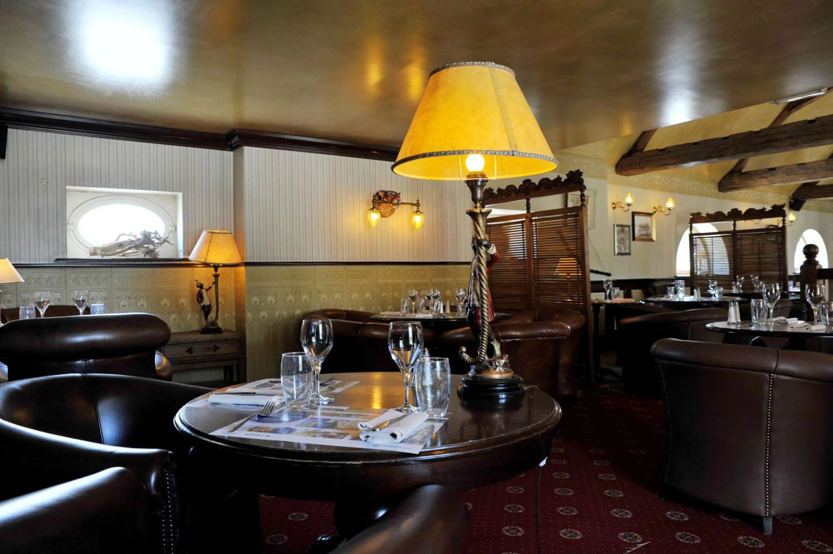 Restaurant/places to eat in Best Western La Metairie