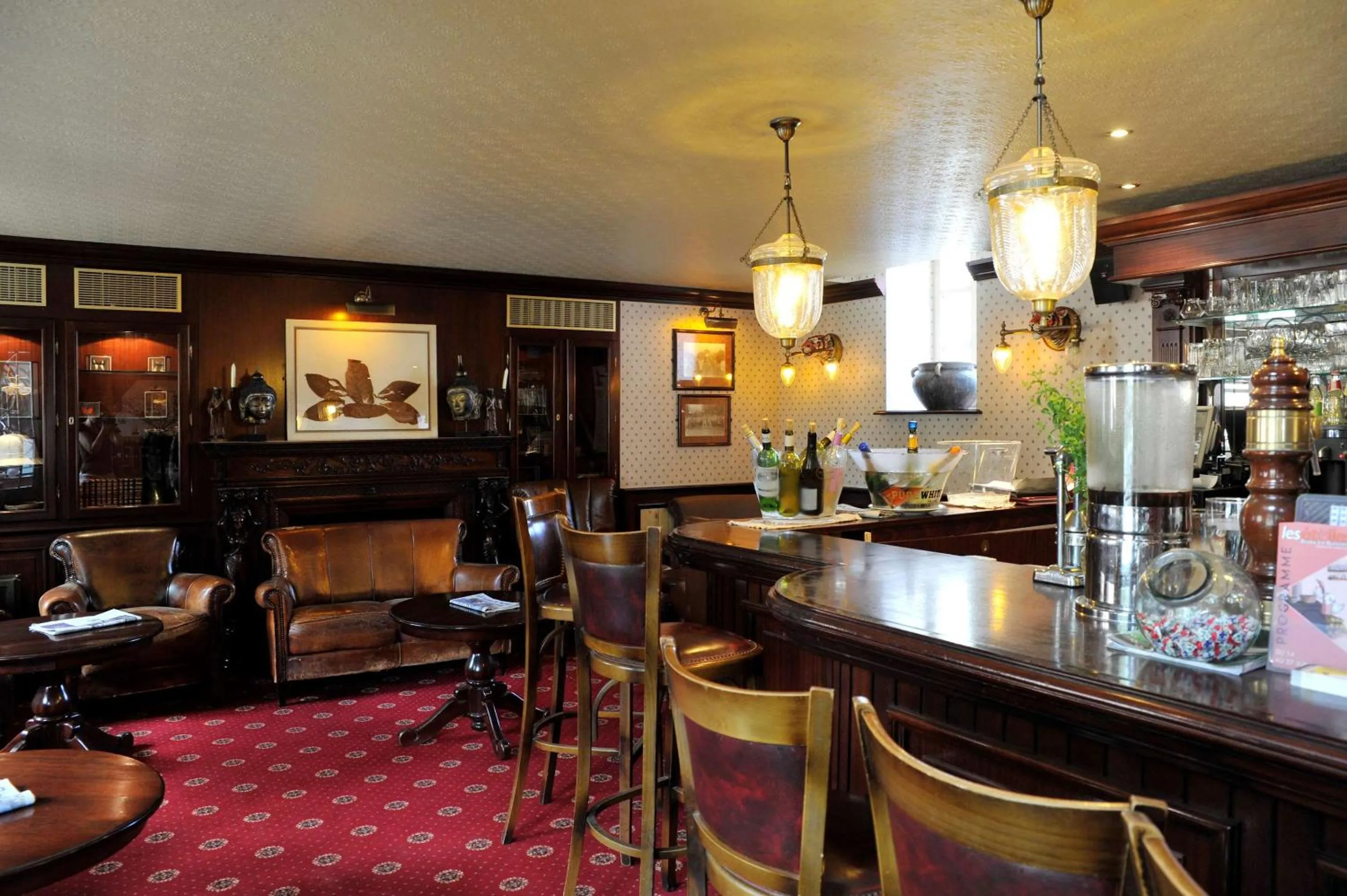 Lounge or bar in Best Western La Metairie