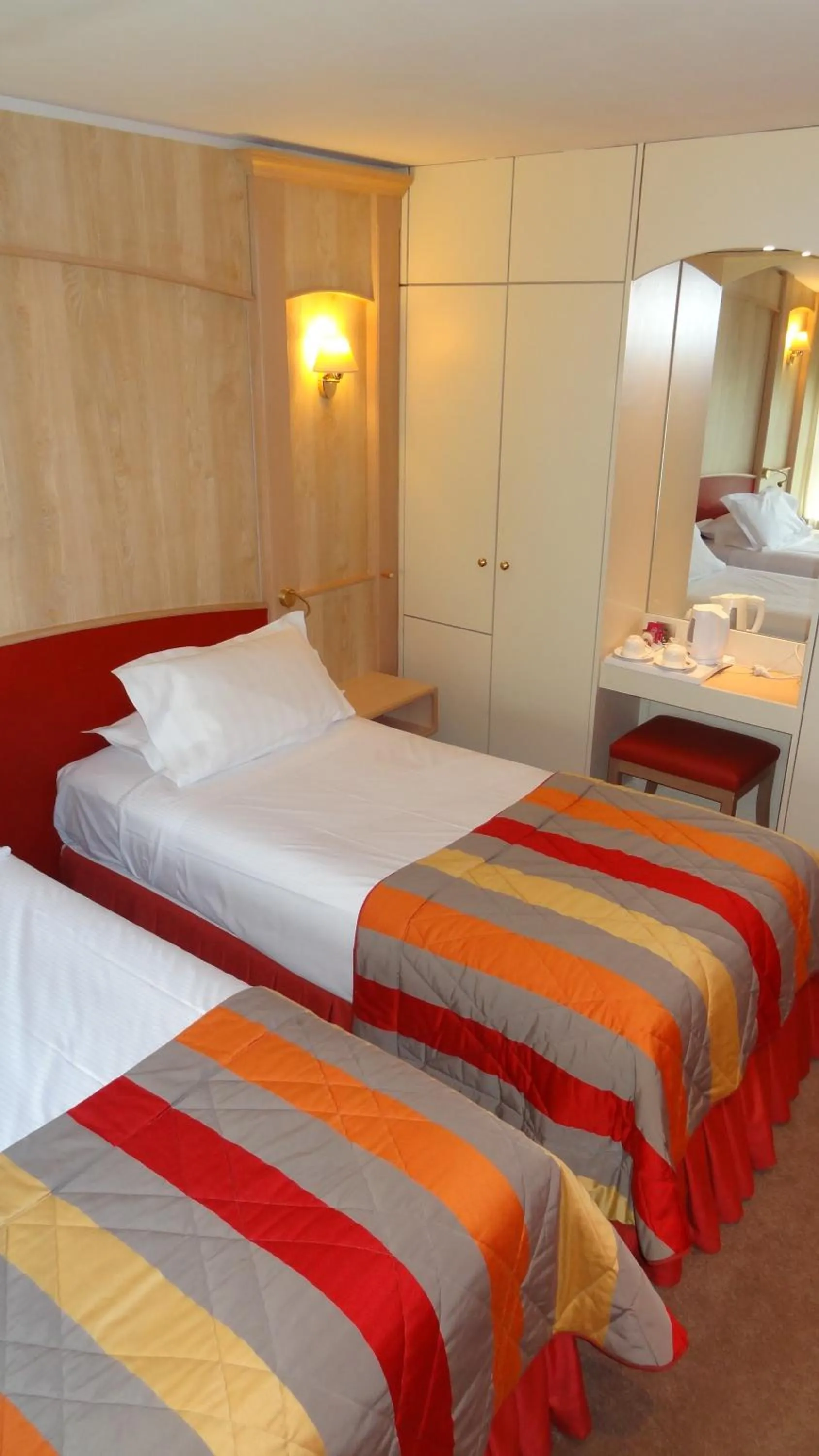 Bed in Best Western La Metairie