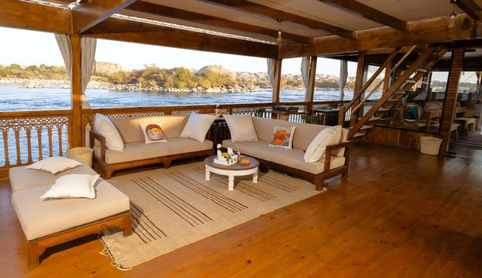 Restaurant/places to eat in Artika Wadi Kiki Hotel