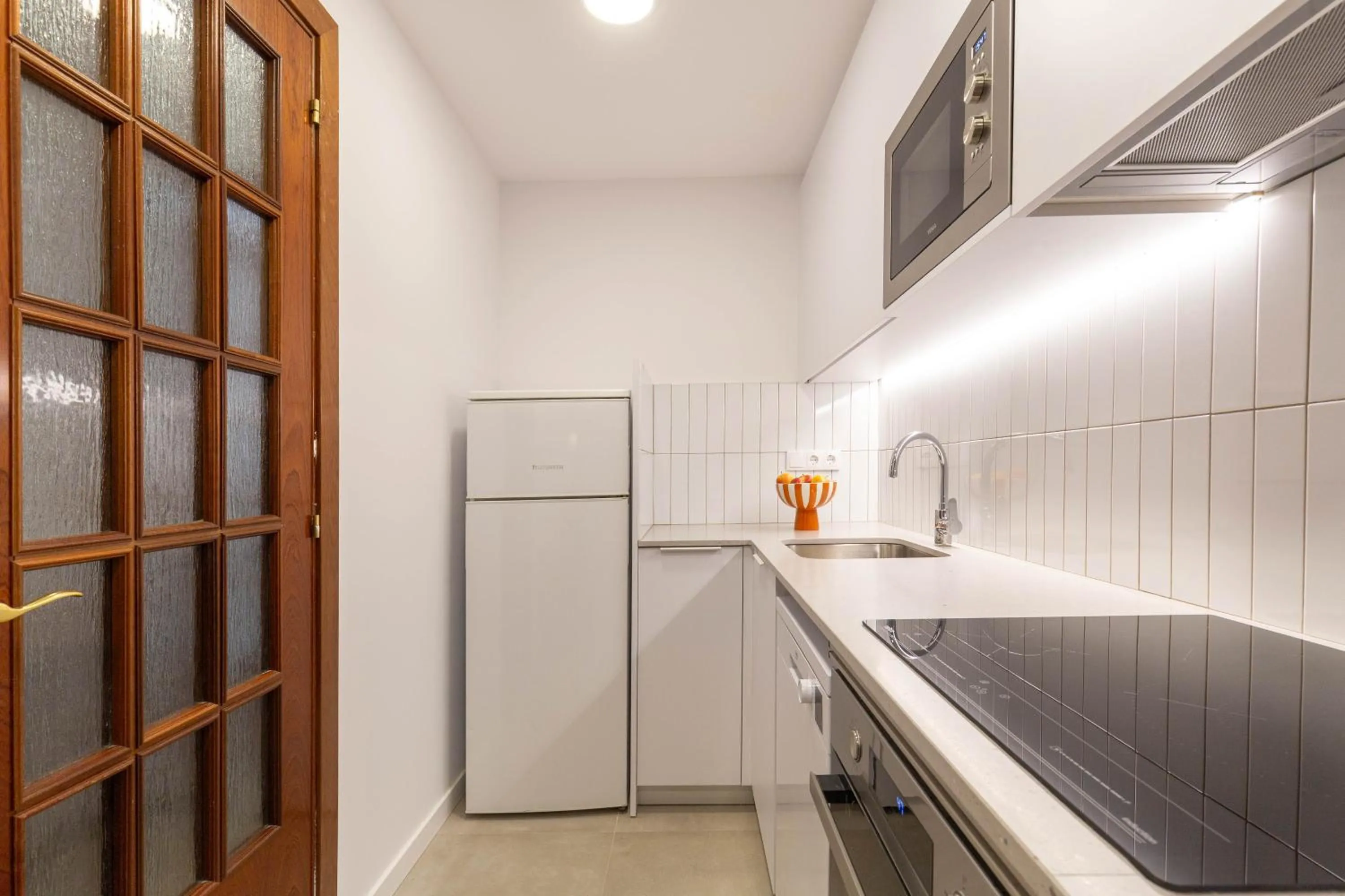 Kitchen or kitchenette in Picasso Suites