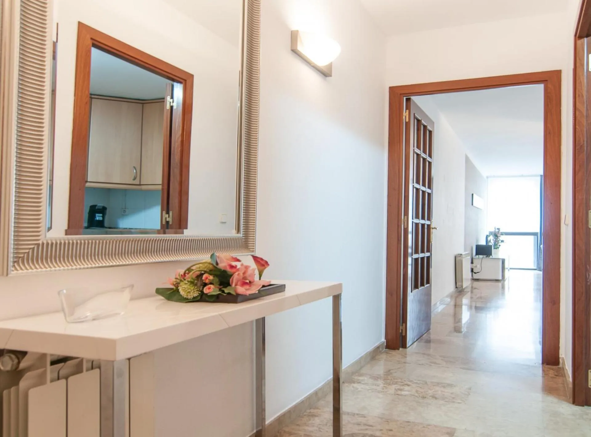 Kitchen or kitchenette in Picasso Suites