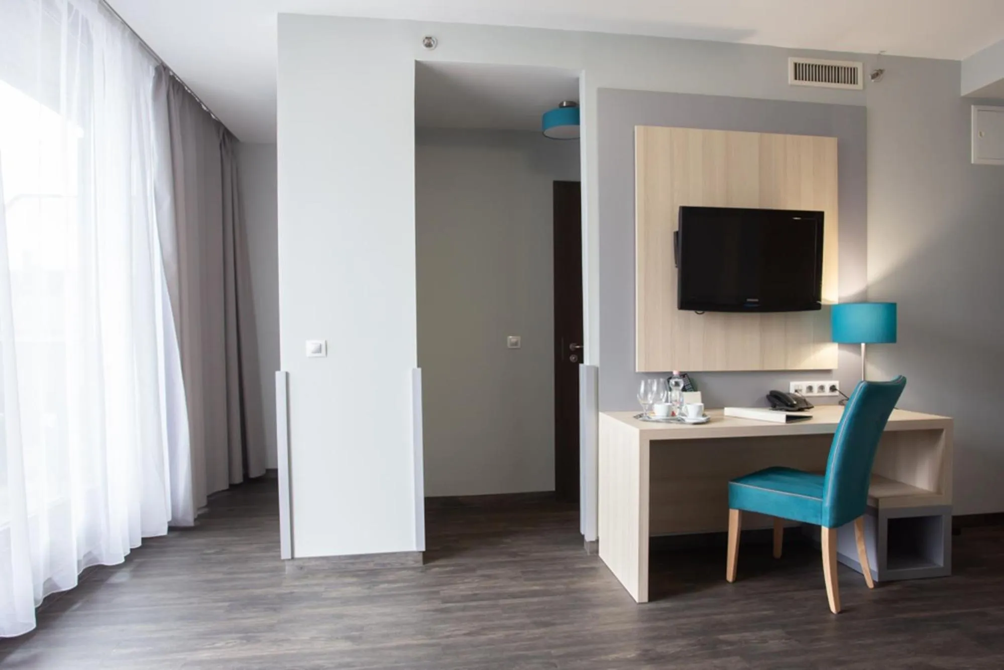 TV and multimedia in Hotel Regnum Residence