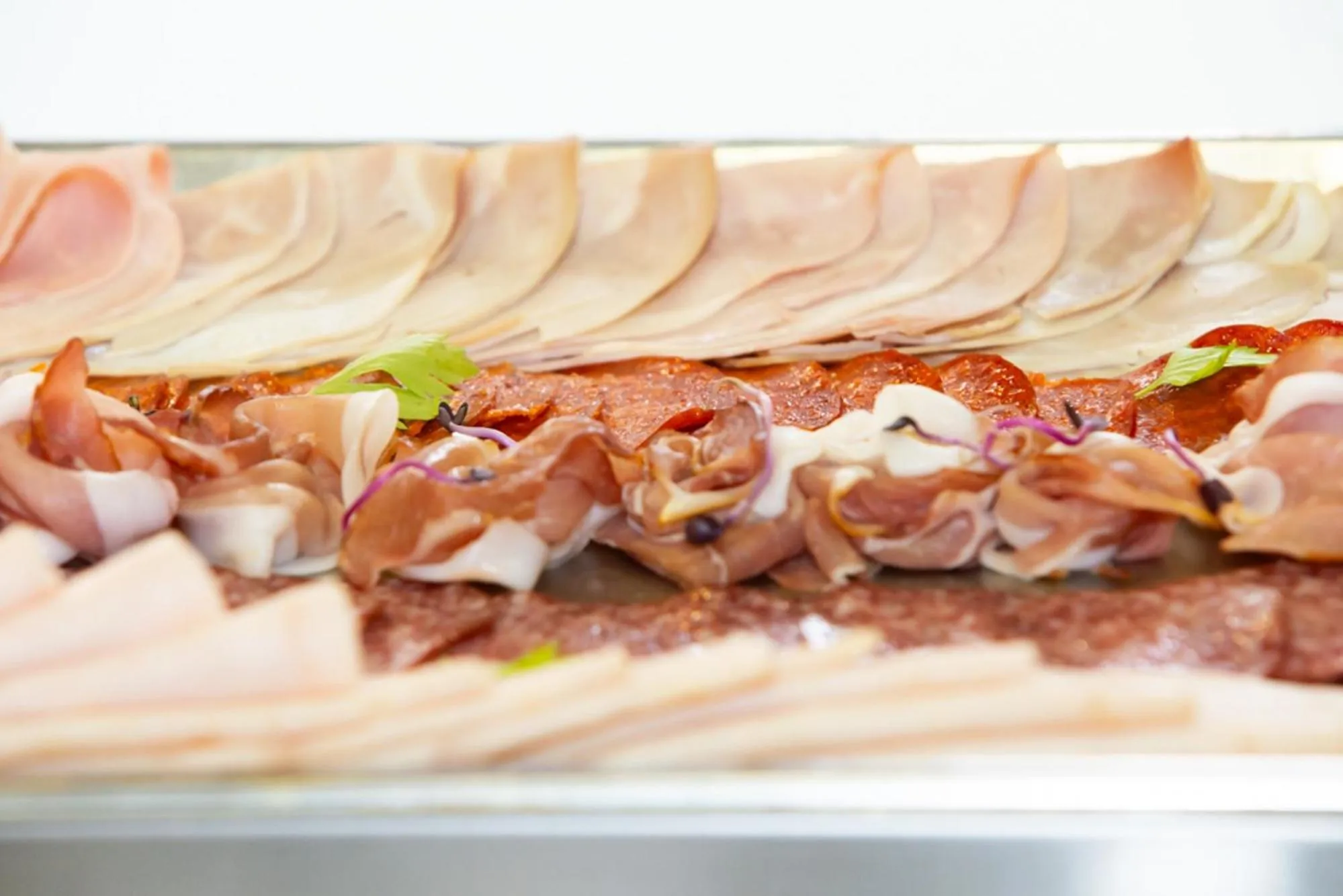 Restaurant/places to eat in Hotel Regnum Residence