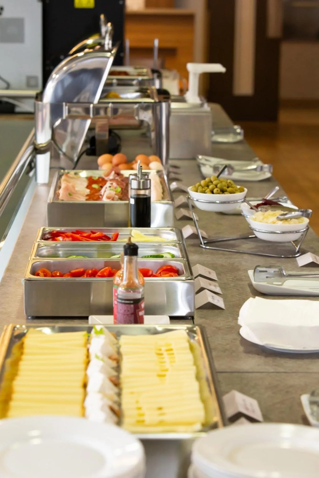 Restaurant/places to eat in Hotel Regnum Residence