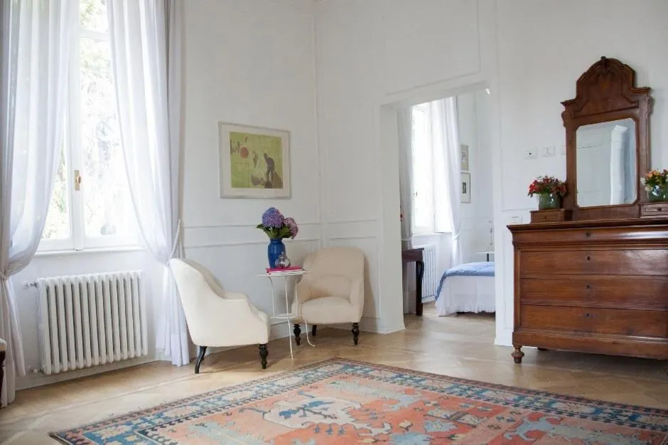 Seating area, Bed in Villa Verganti Veronesi