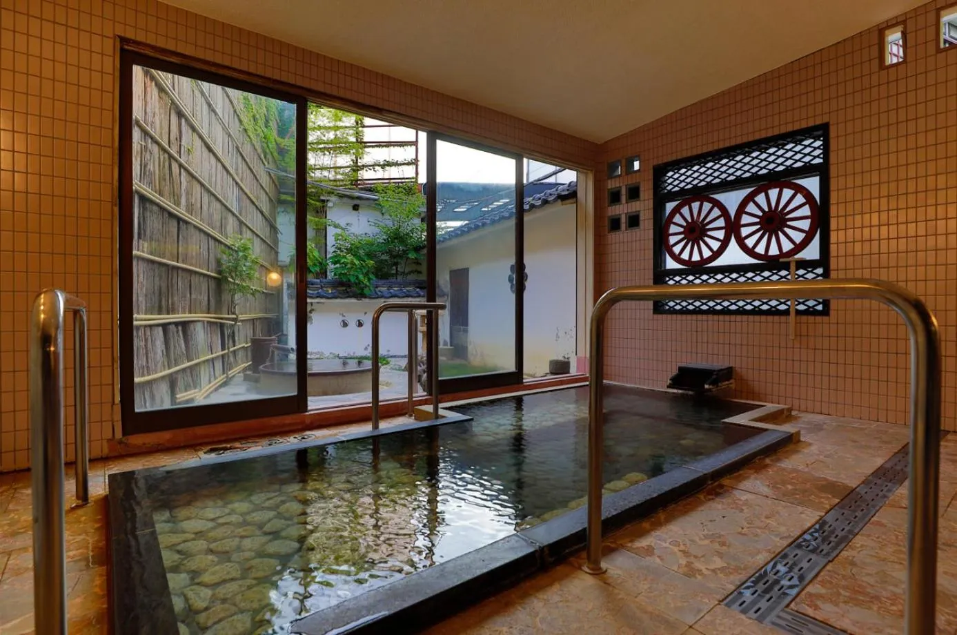Open Air Bath in Sakahijiri gyokushoen