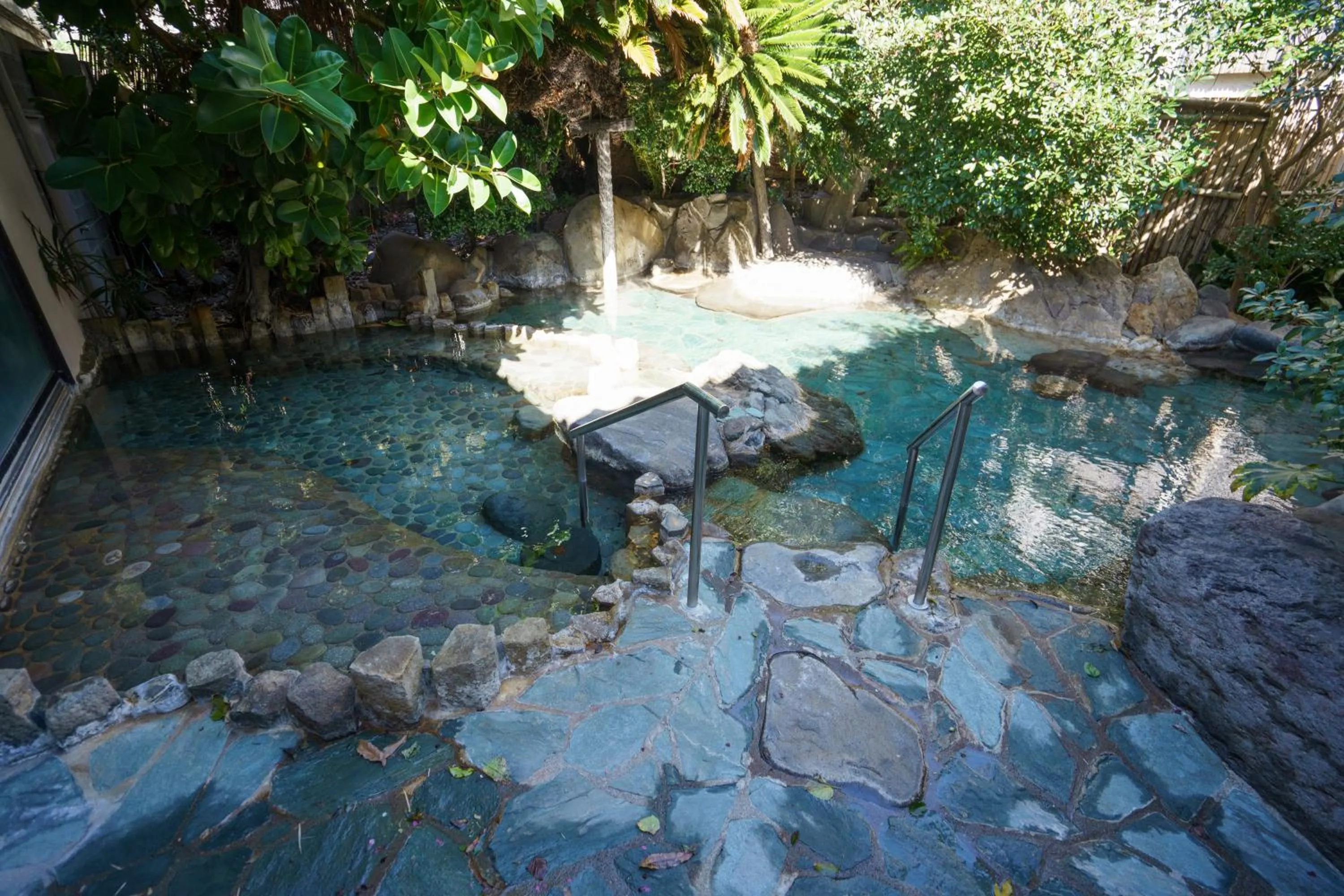 Open Air Bath in Sakahijiri gyokushoen