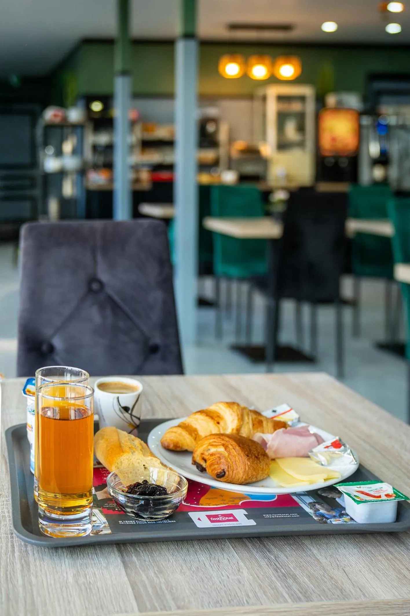 Breakfast in Fasthotel Le Mans Nord FH CONFORT